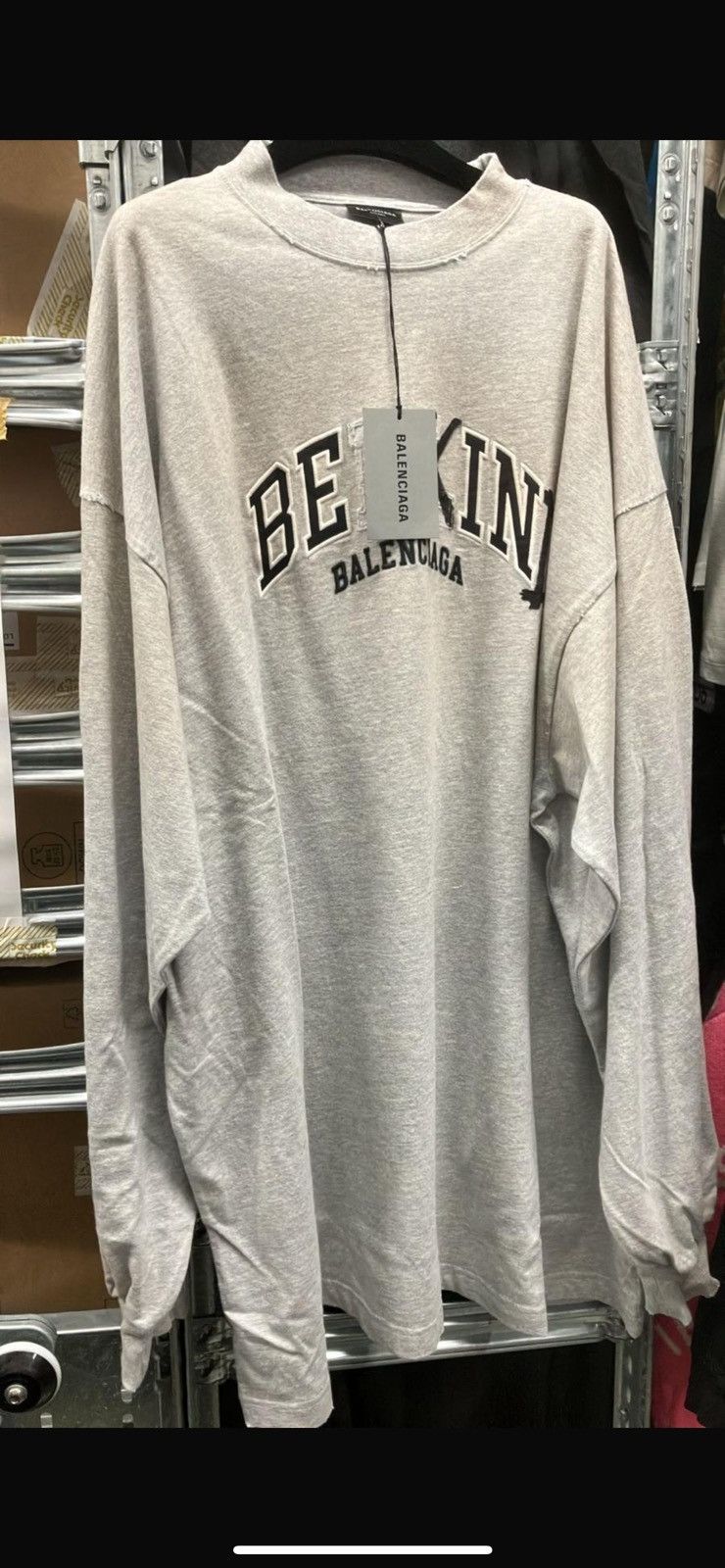 Balenciaga Be Kind Cotton Long sleeve in grey Size US M / EU 48-50 / 2 - 1 Preview