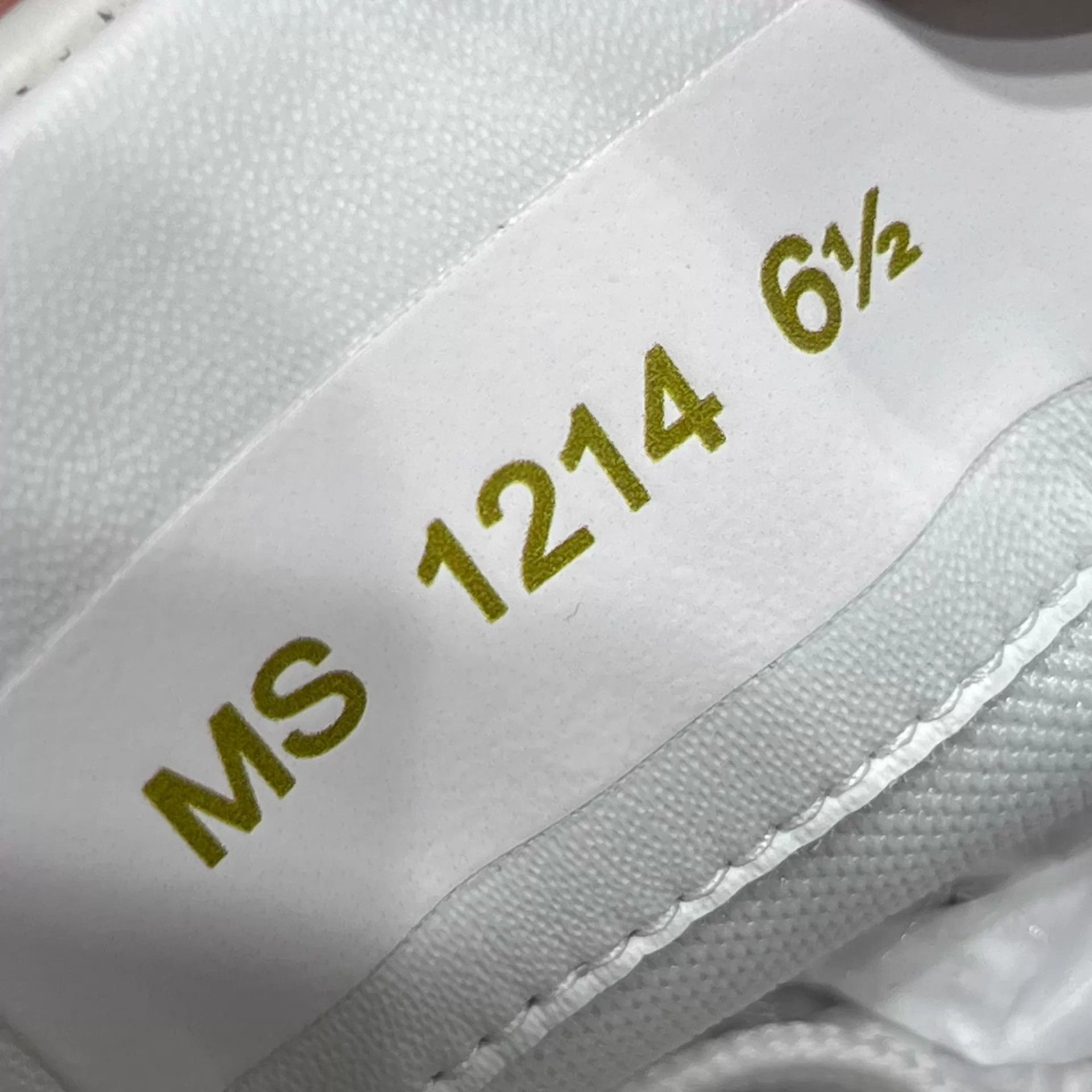 Louis Vuitton Louis Vuitton Off-White Trainer UK6.5 40.5 Size US 7.5 / EU 40-41 - 8 Thumbnail