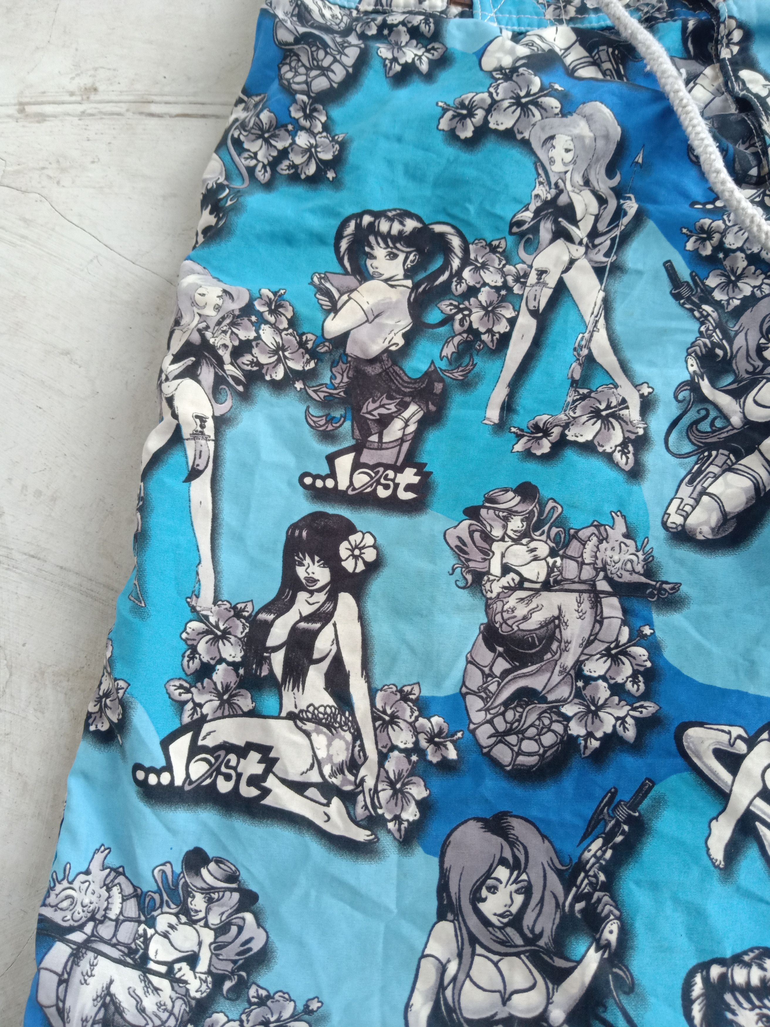 Lost Enterprises × Vans Vintage lost x Vans all over print pin-up girl board shorts Size US 32 / EU 48 - 4 Thumbnail