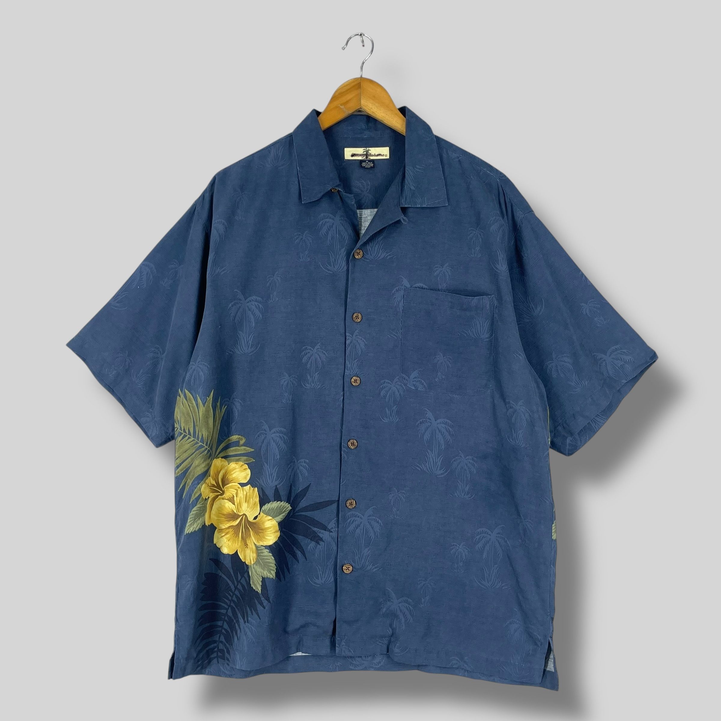 Tommy Bahama Vintage TOMMY BAHAMA Hawaii Tropical Beach Floral Silk Shirt Size US M / EU 48-50 / 2 - 1 Thumbnail