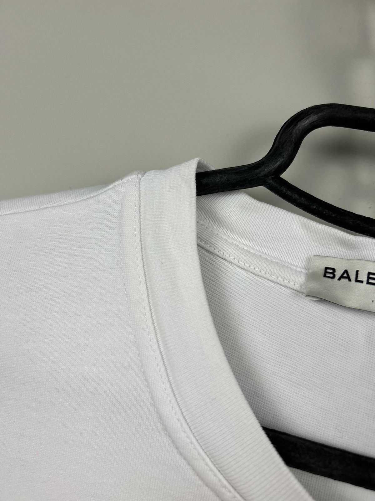 Balenciaga Balenciaga Homme Logo T shirt White Size US S / EU 44-46 / 1 - 13 Thumbnail