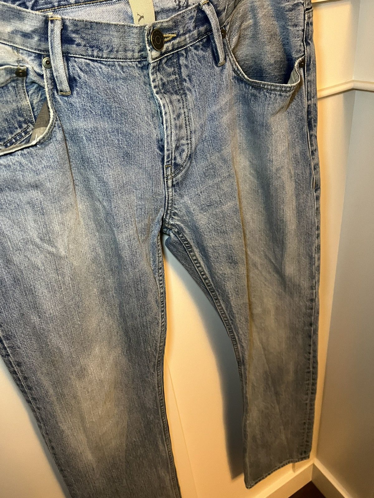 Burberry Vintage Burberry Brit slim faded jeans Size US 34 / EU 50 - 13 Thumbnail