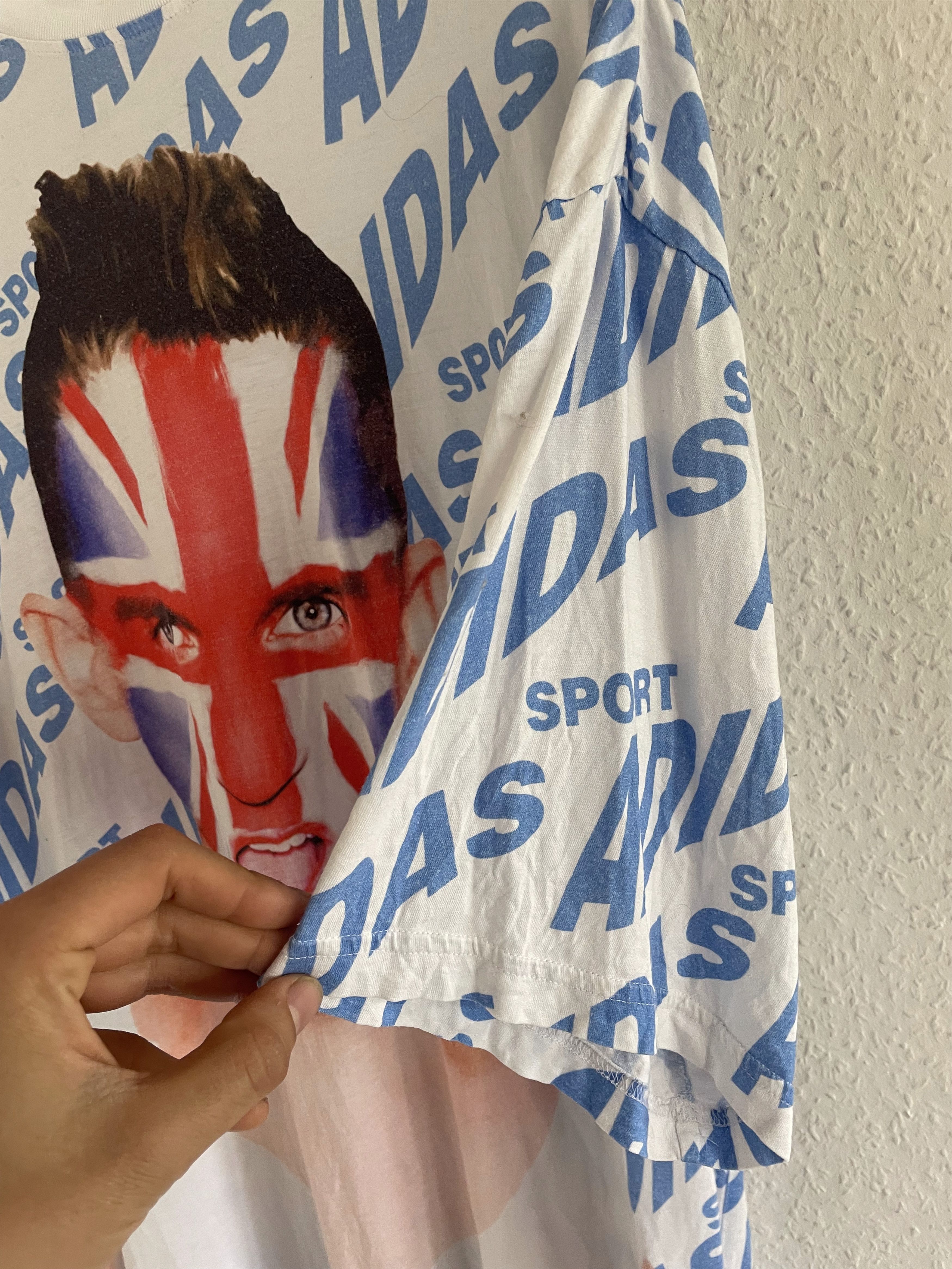 Adidas × Jeremy Scott Union Jack Oversized Tee Size US XL / EU 56 / 4 - 8 Thumbnail