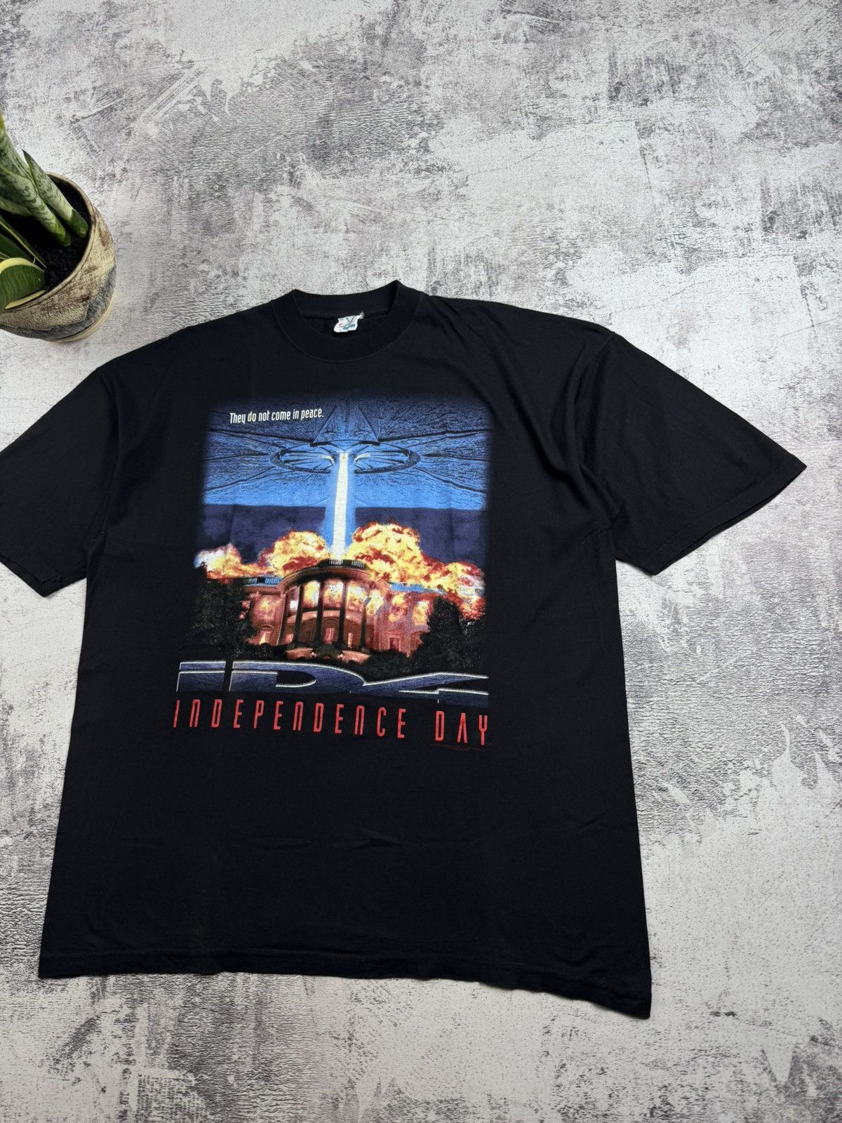 Vintage Independence Day Vintage Skull Movie Film 1996 USA 90s Merch XLarge T Shirt Tee Size US XL / EU 56 / 4 - 3 Thumbnail
