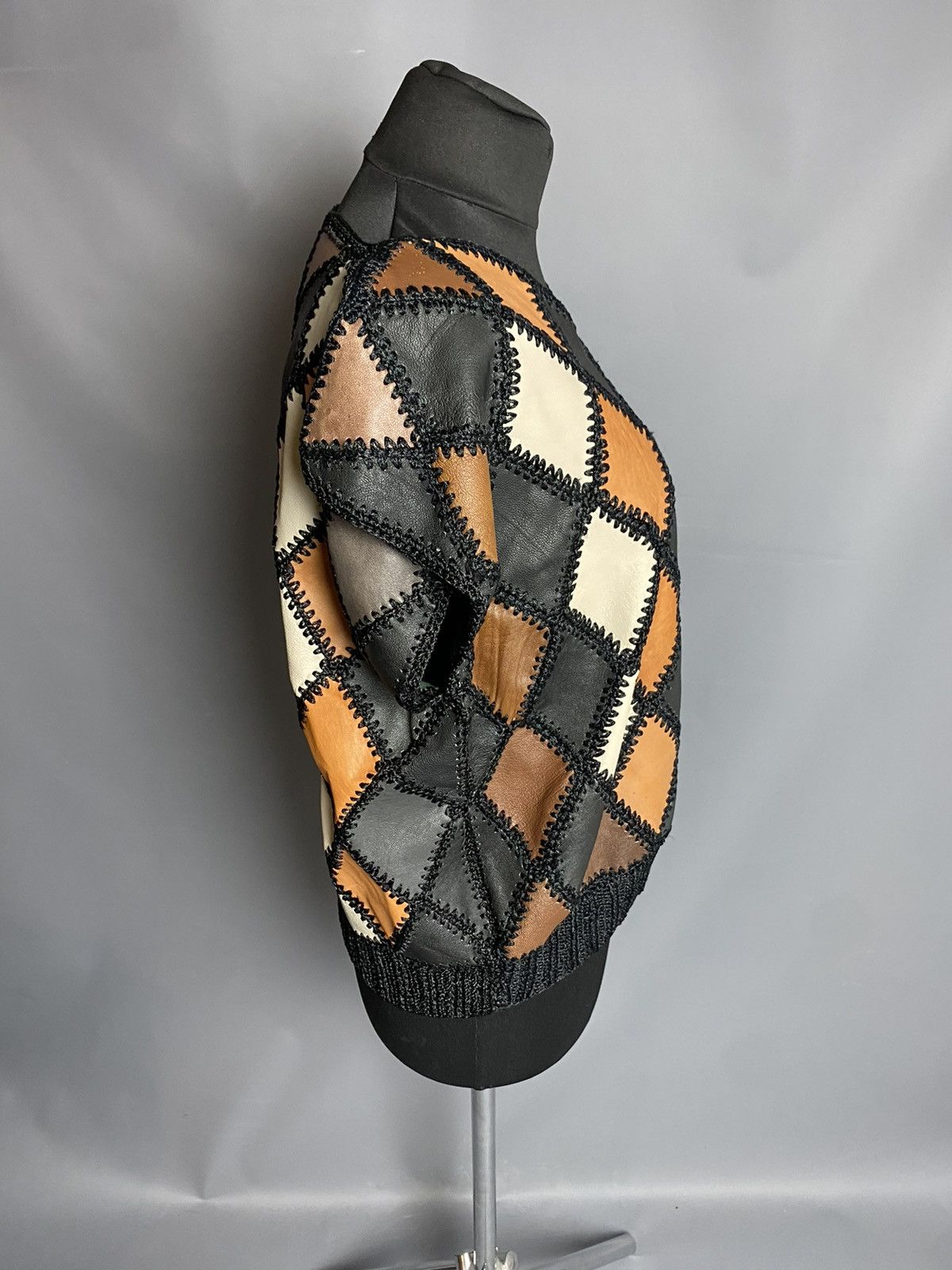 Other Vintage 80s Women’s Leather Top Argyle Diamond Pattern M/L Size M / US 6-8 / IT 42-44 - 9 Thumbnail