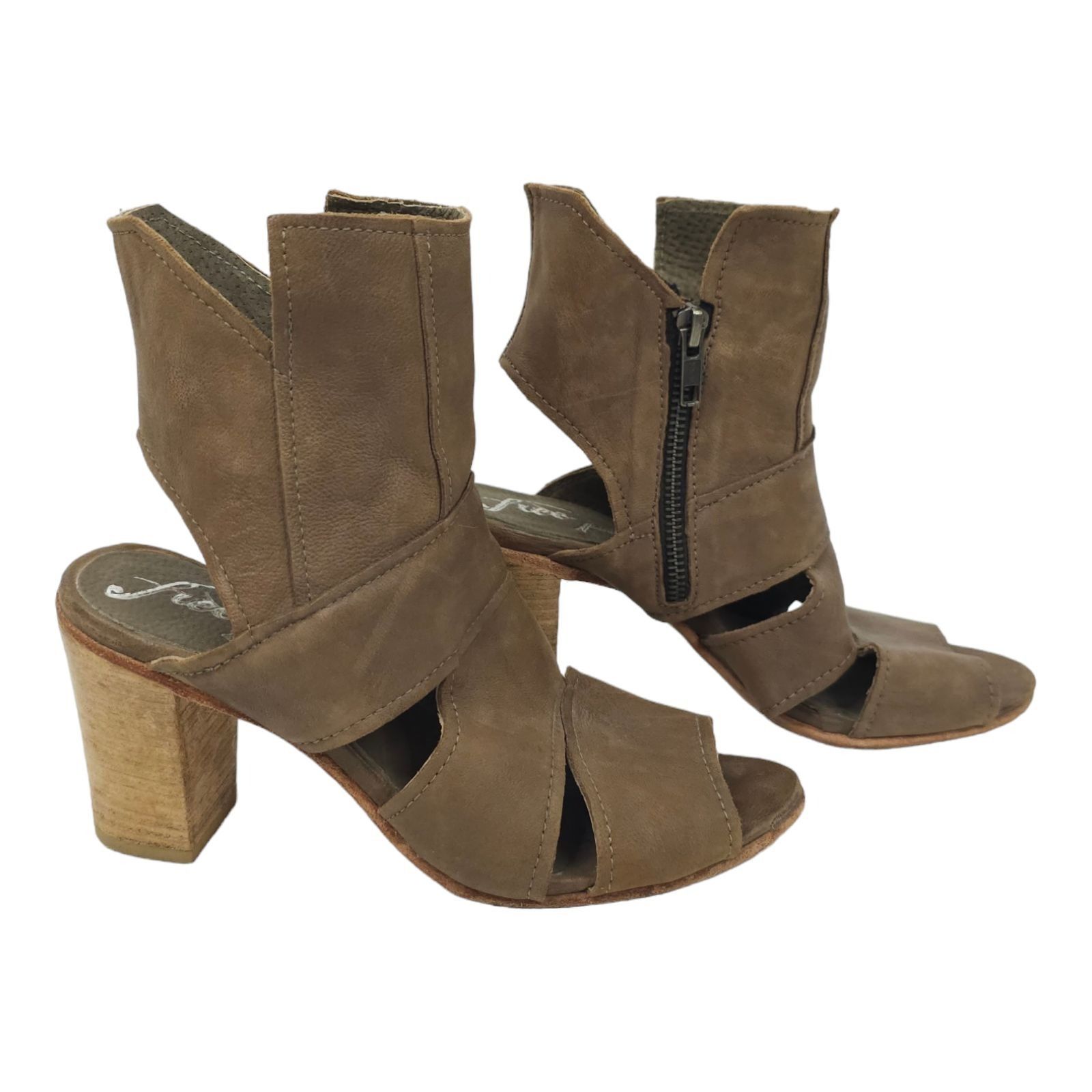 Free People Free People Effie Nubuck Cut Out Block Heel Bootie 7.5 Size US 7.5 / IT 37.5 - 12 Thumbnail