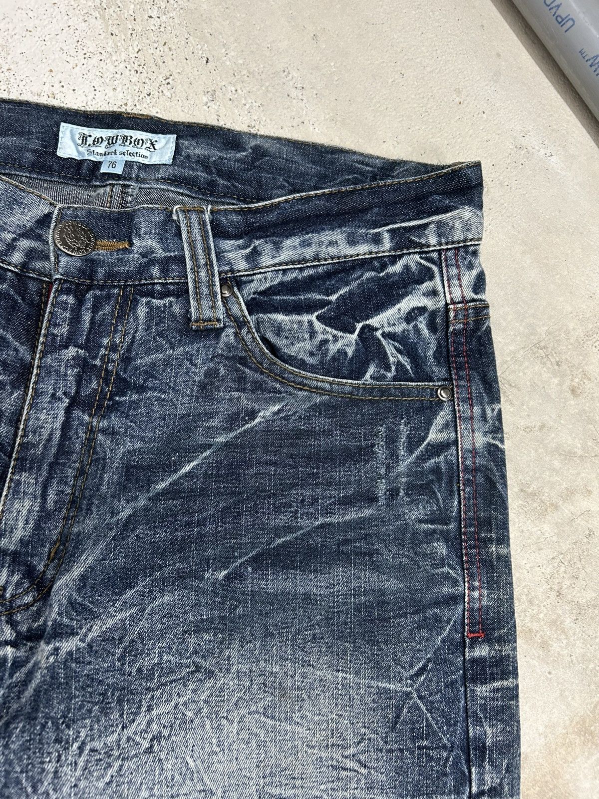 Tornado Mart Lowbox Whiskered Distressed Straight Leg Denim Fade Wash Size US 31 - 13 Thumbnail
