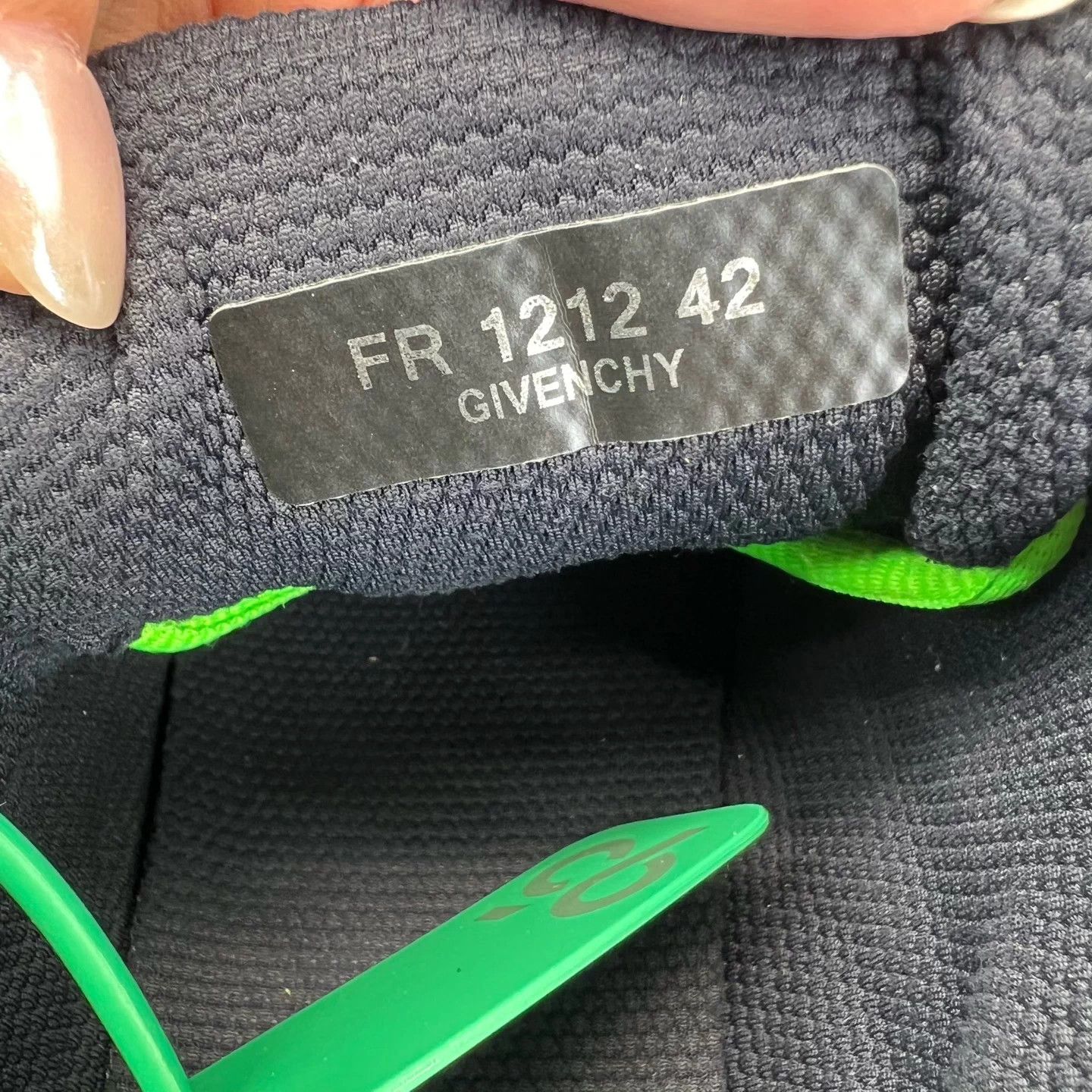 Givenchy Givenchy TK-MX Runner Silver Green 42 Mint Box Size US 9 / EU 42 - 6 Thumbnail