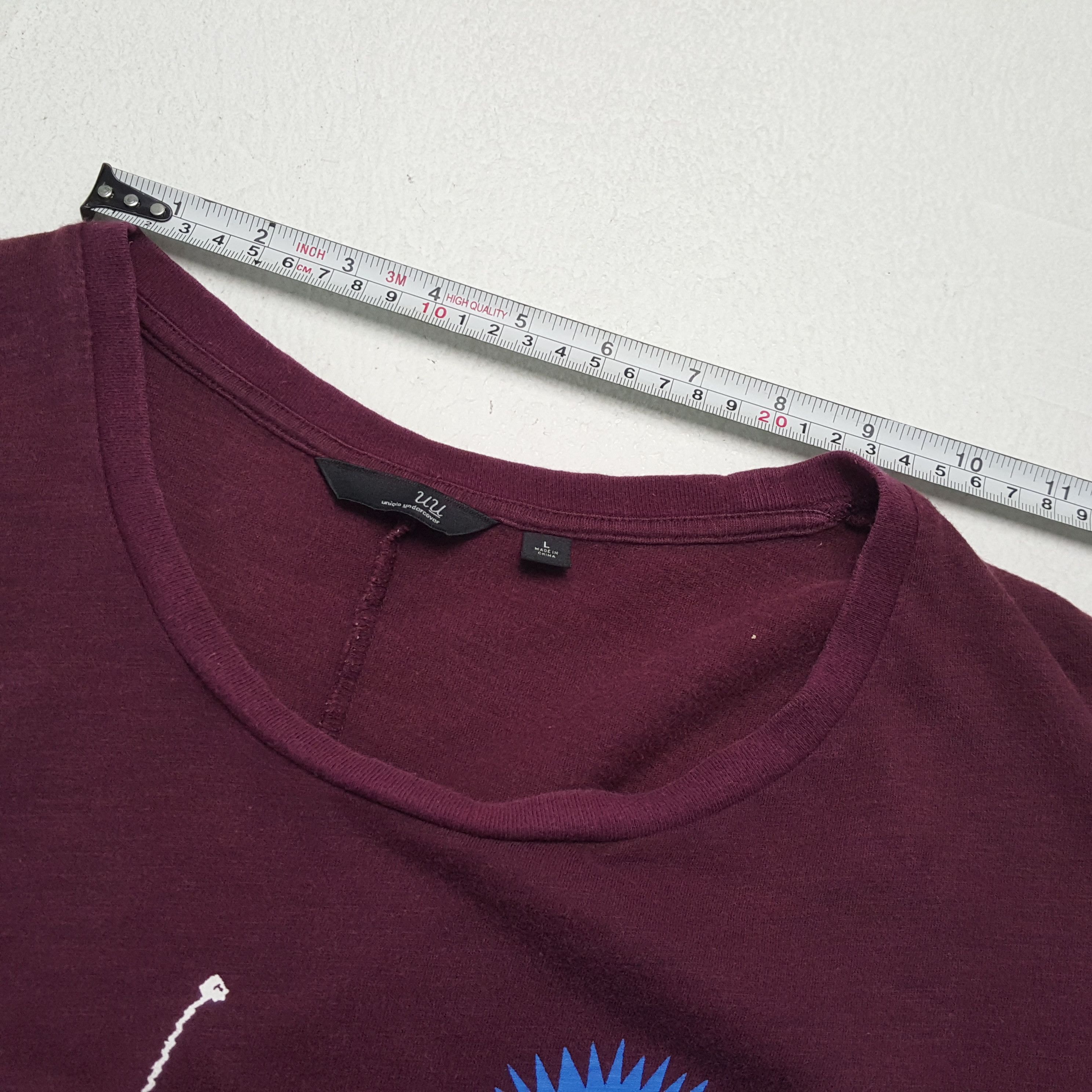 Japanese Brand × Undercover × Uniqlo UNIQLO UNDERCOVER Japanese Brand Daily Wear Tshirt Size US M / EU 48-50 / 2 - 7 Thumbnail