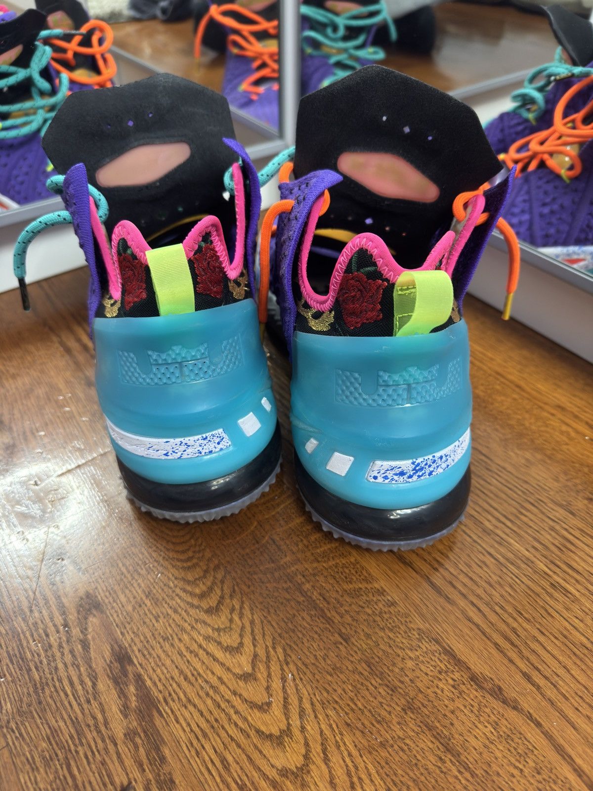 Nike Nike Lebron 18 best of 10-18 Size US 11 / EU 44 - 3 Thumbnail