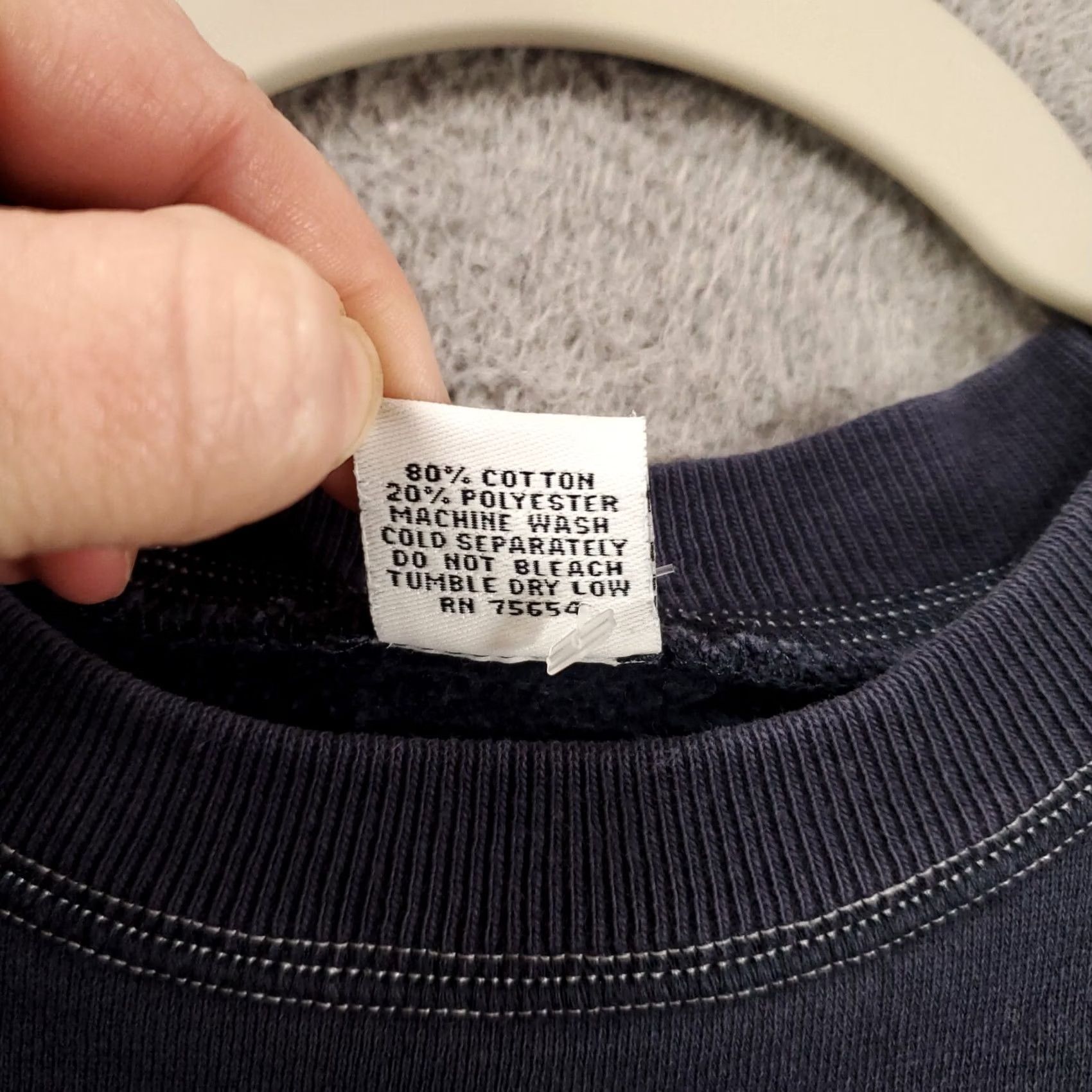 Abercrombie & Fitch VINTAGE Abercrombie & Fitch Sweater Sweatshirt Womens S Navy 90s Logo Crew Neck Pullover Size S / US 4 / IT 40 - 4 Thumbnail
