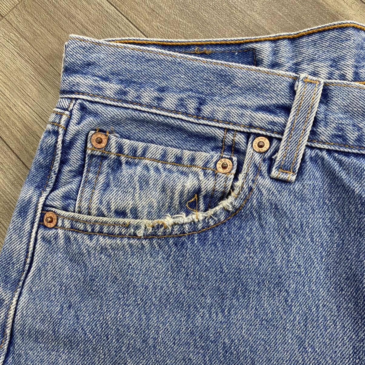 Levi's Vintage Clothing 1990s Vintage Levis 501 USA Sample Distressed Faded Jeans Size US 33 - 10 Thumbnail