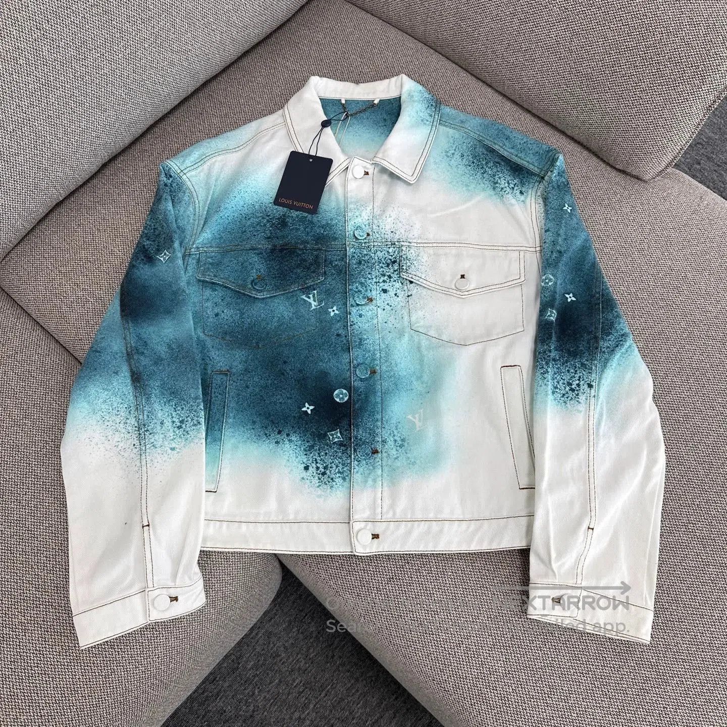 Louis Vuitton louis vuitton ss23 graphic denim jacket. Size US L / EU 52-54 / 3 - 1 Thumbnail