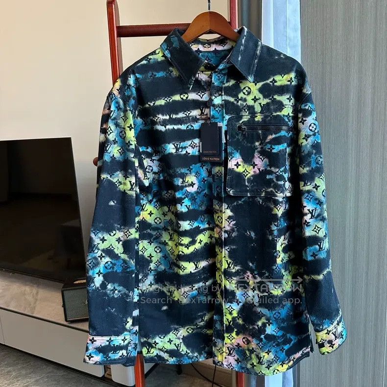 Louis Vuitton Louis Vuitton Laser presbyopic full-print denim jacket Size US M / EU 48-50 / 2 - 1 Thumbnail