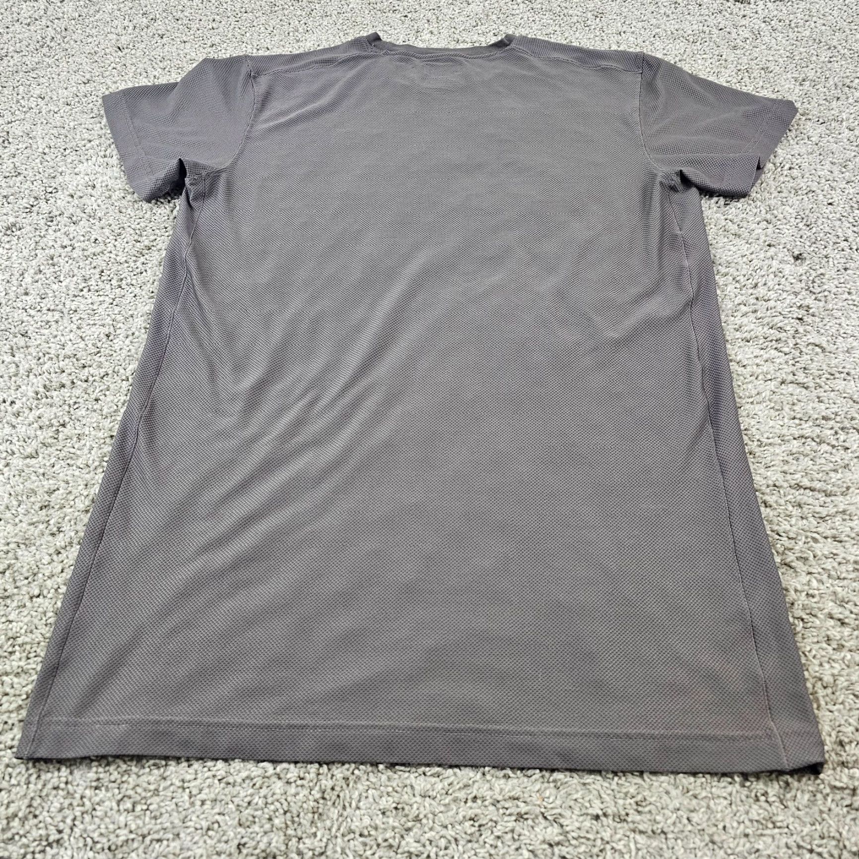 Vintage Duluth Trading Performance Shirt Mens Large L Gray Relaxed Short Sleeve Crew Neck Stretch Size US L / EU 52-54 / 3 - 3 Thumbnail