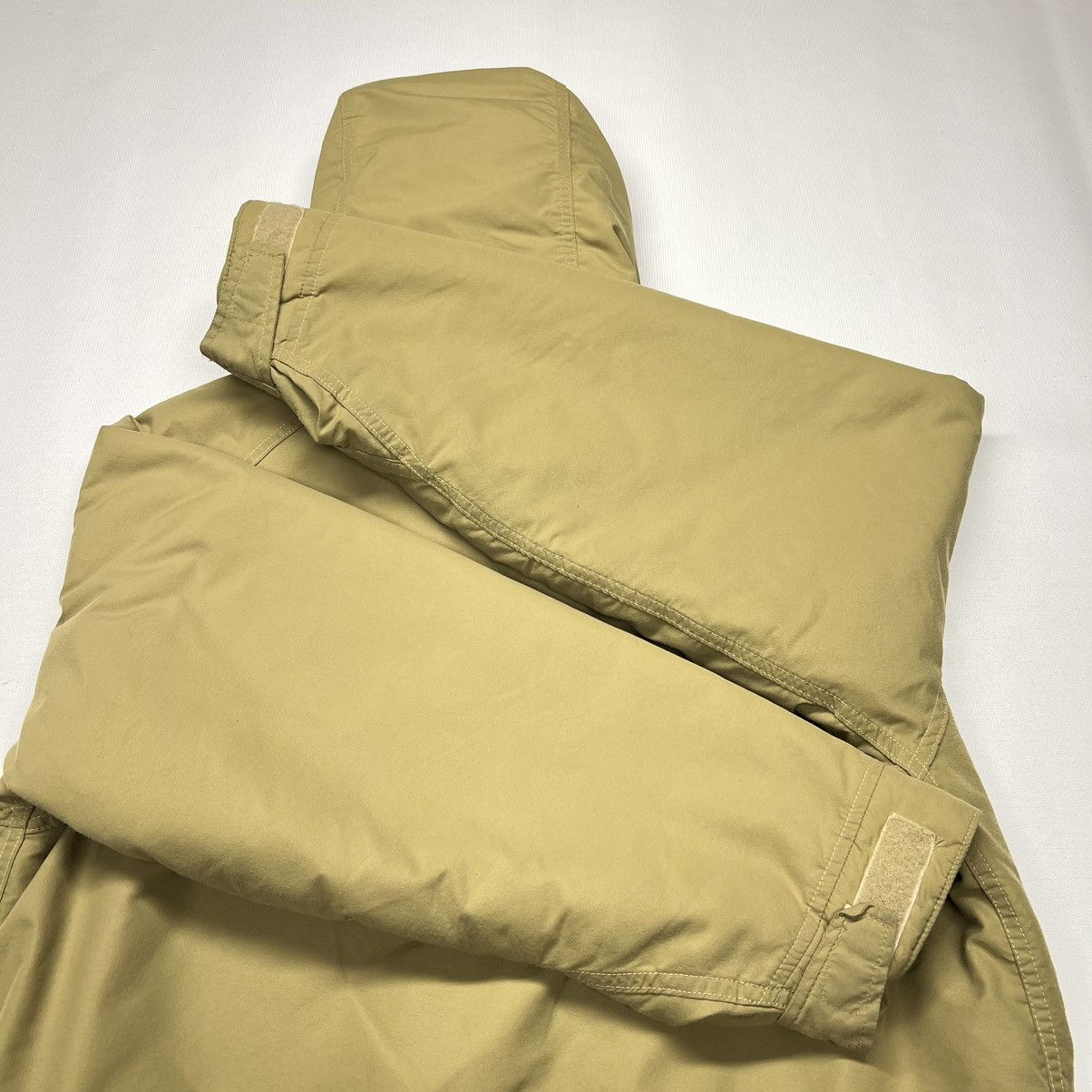 Vintage × Woolrich Woolen Mills Woolrich Jacket Beige Puffer Coat Cargo Full Zip Parka 90s Size US M / EU 48-50 / 2 - 21 Thumbnail
