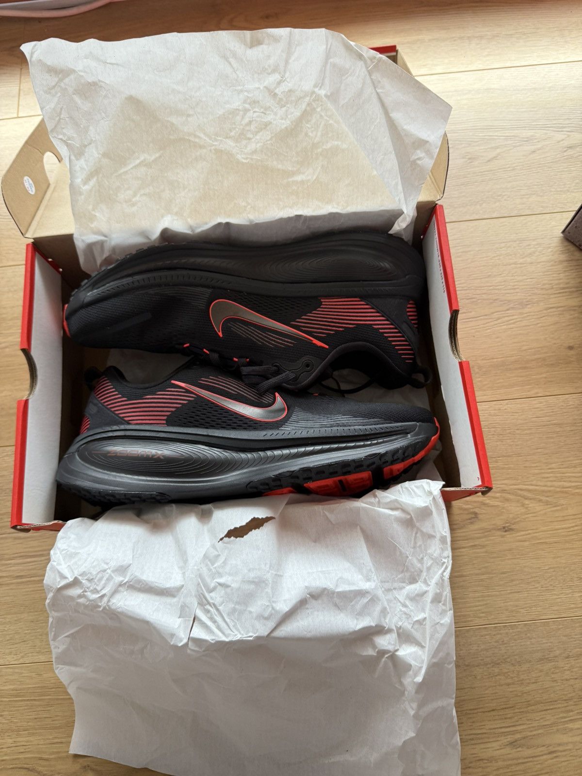 Nike Nike Zoom Black & Red Size US 11 / EU 44 - 1 Thumbnail
