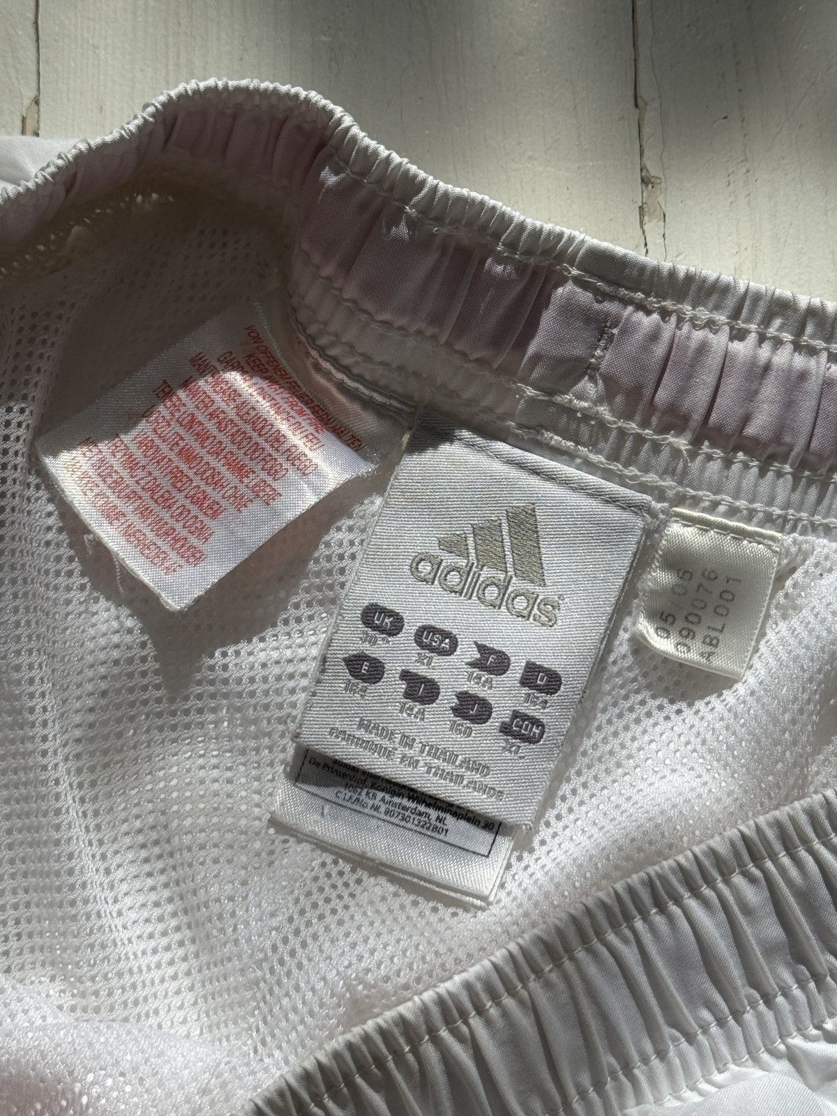 Adidas VINTAGE ADIDAS 2000s LIGHT PANTS Size 32" / US 10 / IT 46 - 10 Thumbnail