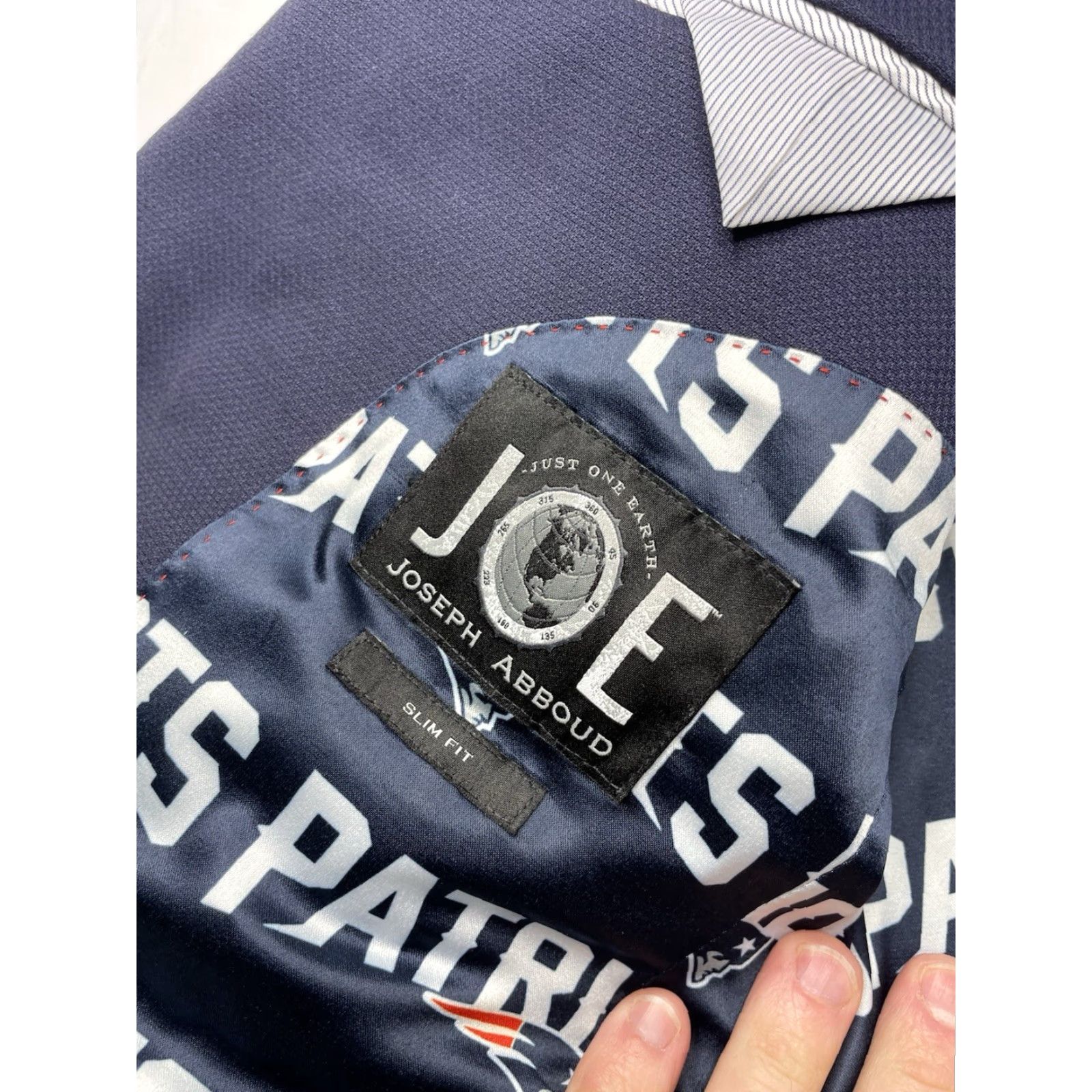 Joseph Abboud NWT New England Patriots x Joseph Abboud Blazer Jacket Slim Wool Blend 40R NFL Blue Patriot Sports Solid Two-Button Notch Lapel Slim Fit Mens Size 40R - 3 Thumbnail