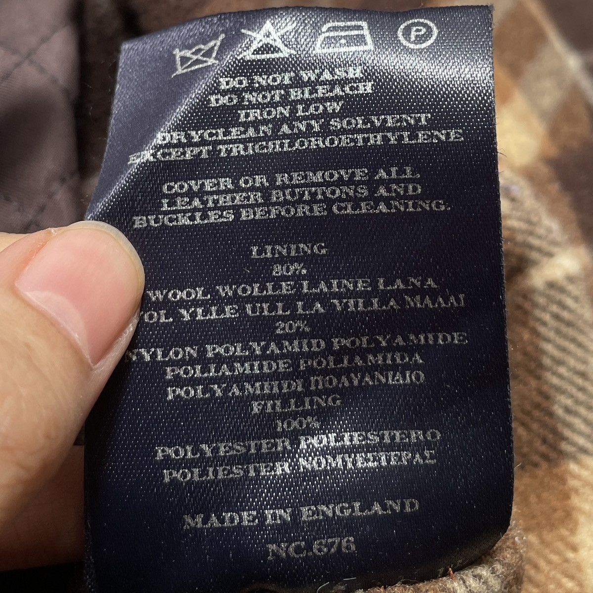 Burberry Vintage Brand Burberry Made in England Trench Coat 2000s Size US L / EU 52-54 / 3 - 10 Thumbnail