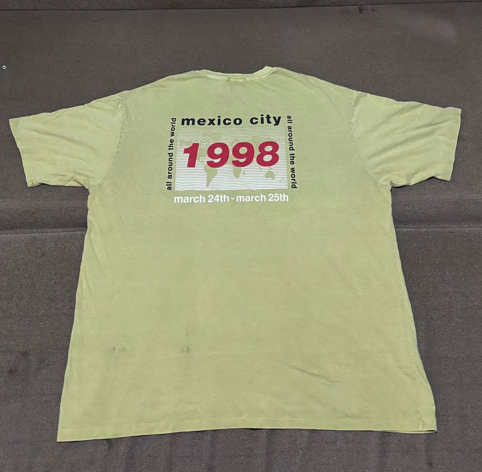 Band Tees Vtg Oasis Tour 1998 Shirt,Radiohead,Blur Size US XL / EU 56 / 4 - 2 Thumbnail