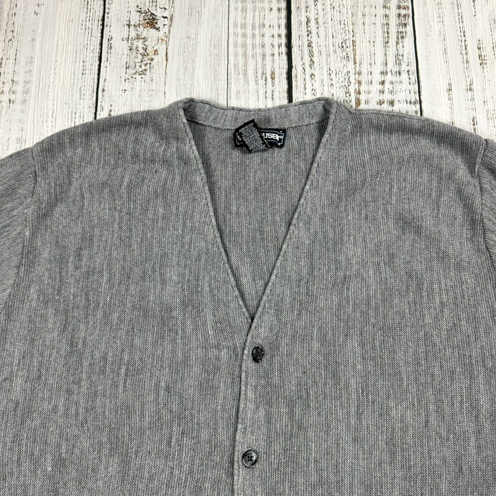 Van Heusen VTG 80S VAN HEUSEN Cardigan Sweater Gray Acrylic Button-Up XL Adult Mens Size US XL / EU 56 / 4 - 2 Thumbnail