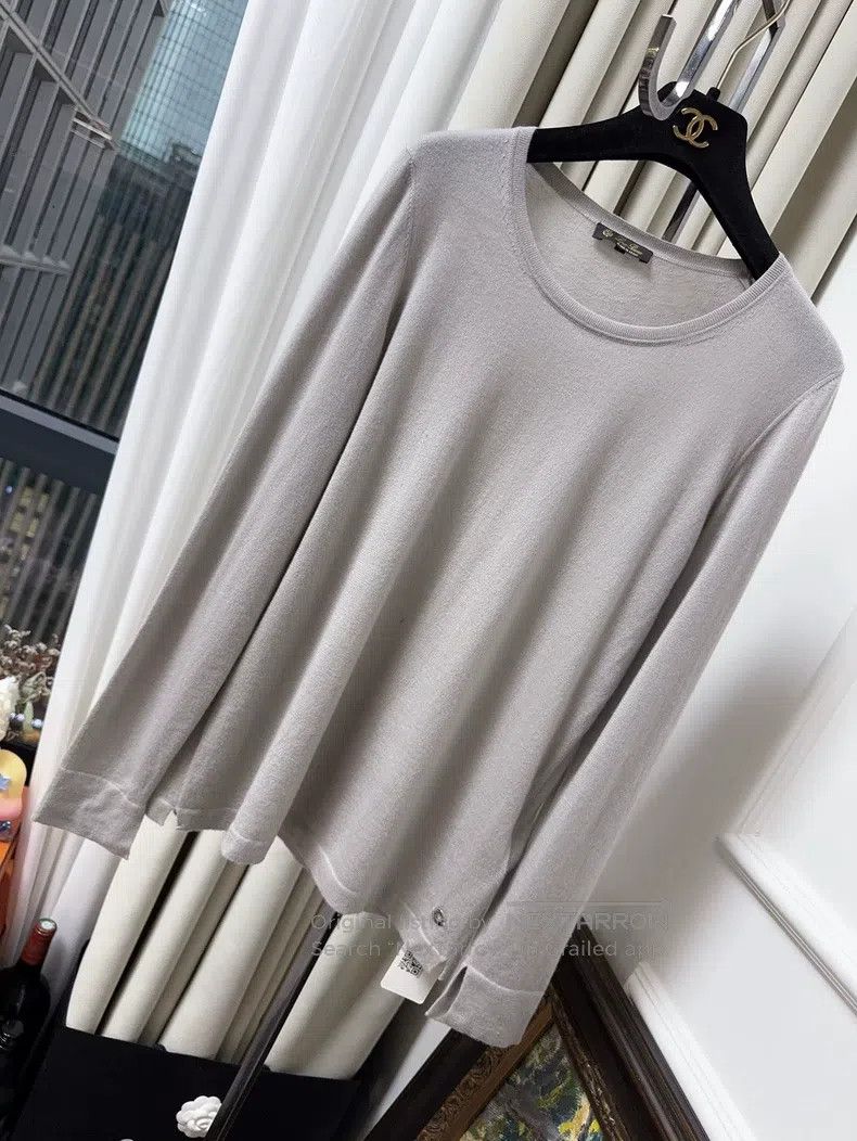 Loro Piana Loro Piana Light gray cashmere knit sweater Size S / US 4 / IT 40 - 1 Thumbnail