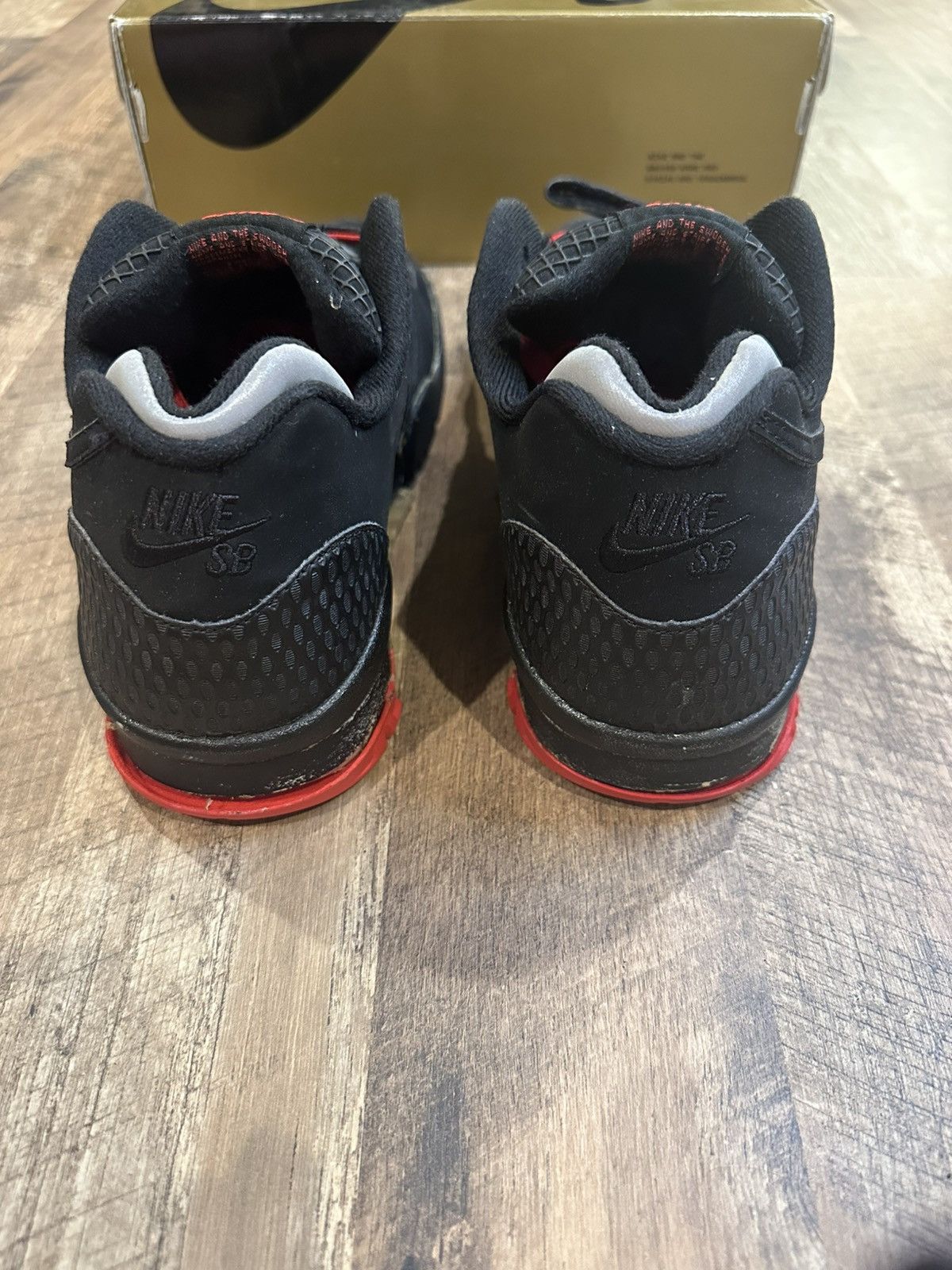 Nike × Supreme RARE 2007 Nike Air Trainer 2 SB Supreme Black Project Shoes Size US 10 / EU 43 - 4 Thumbnail