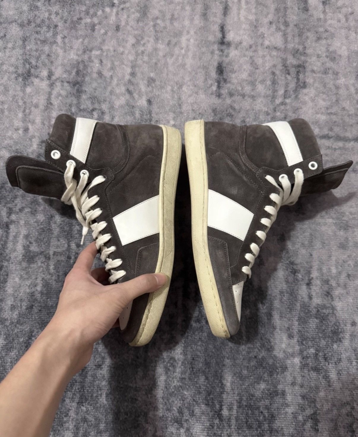 Saint Laurent Paris Saint Laurent Dark Gray Suede Side-Stripe High-Top Sneakers Size US 7 / EU 40 - 2 Thumbnail