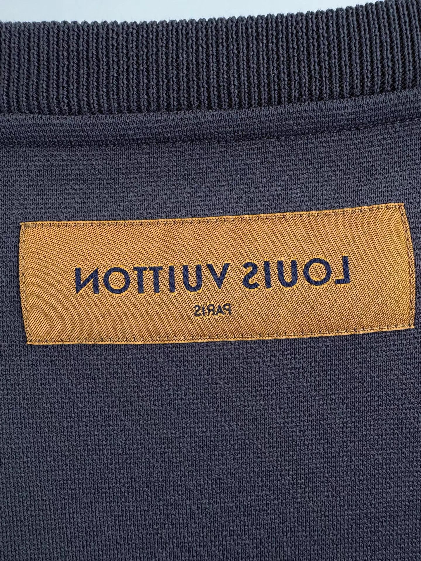 Louis Vuitton LOUIS VUITTON Hollow Out Embroidery T-shirt K1 Size US XXL / EU 58 / 5 - 4 Thumbnail