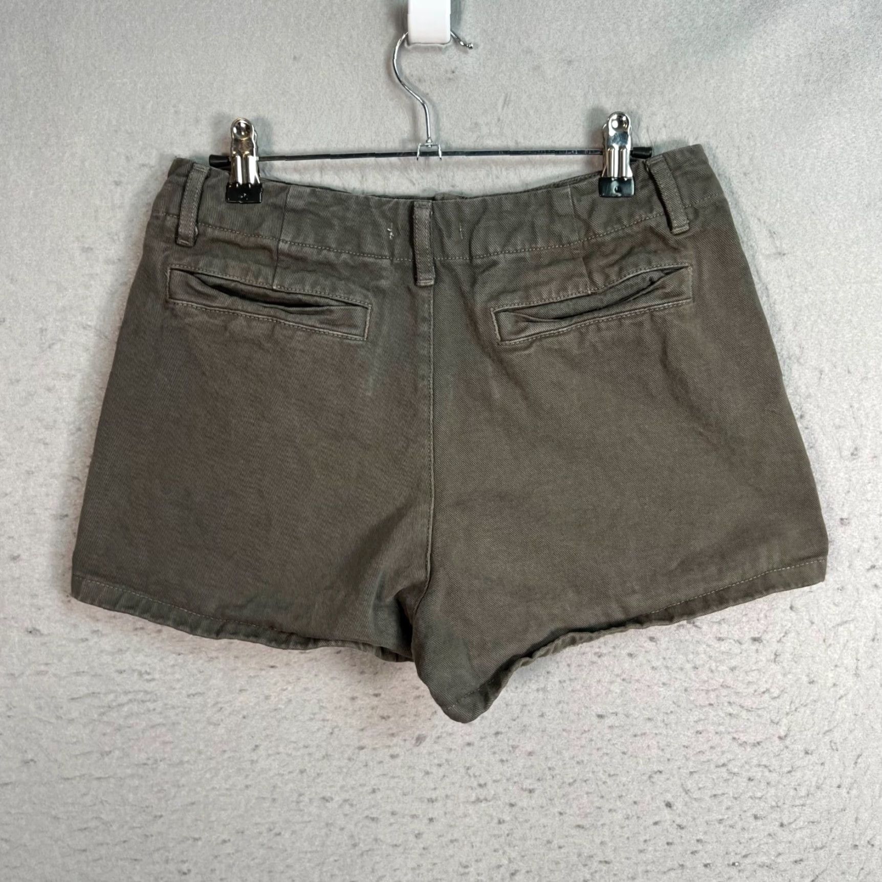 Uniqlo Uniqlo U Womens Size 24 Olive Green Cotton Chino Shorts Shirt? Size 42" / US 20 - 2 Thumbnail