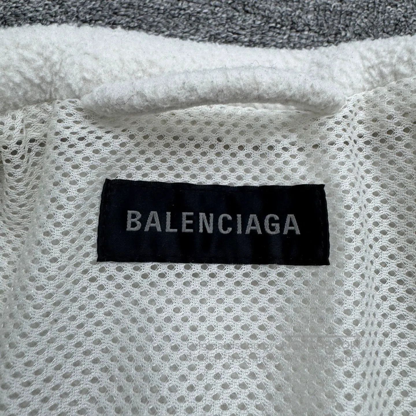 Balenciaga Balenciaga Double Logo Embroidered Fleece Jacket. Size US XL / EU 56 / 4 - 2 Thumbnail