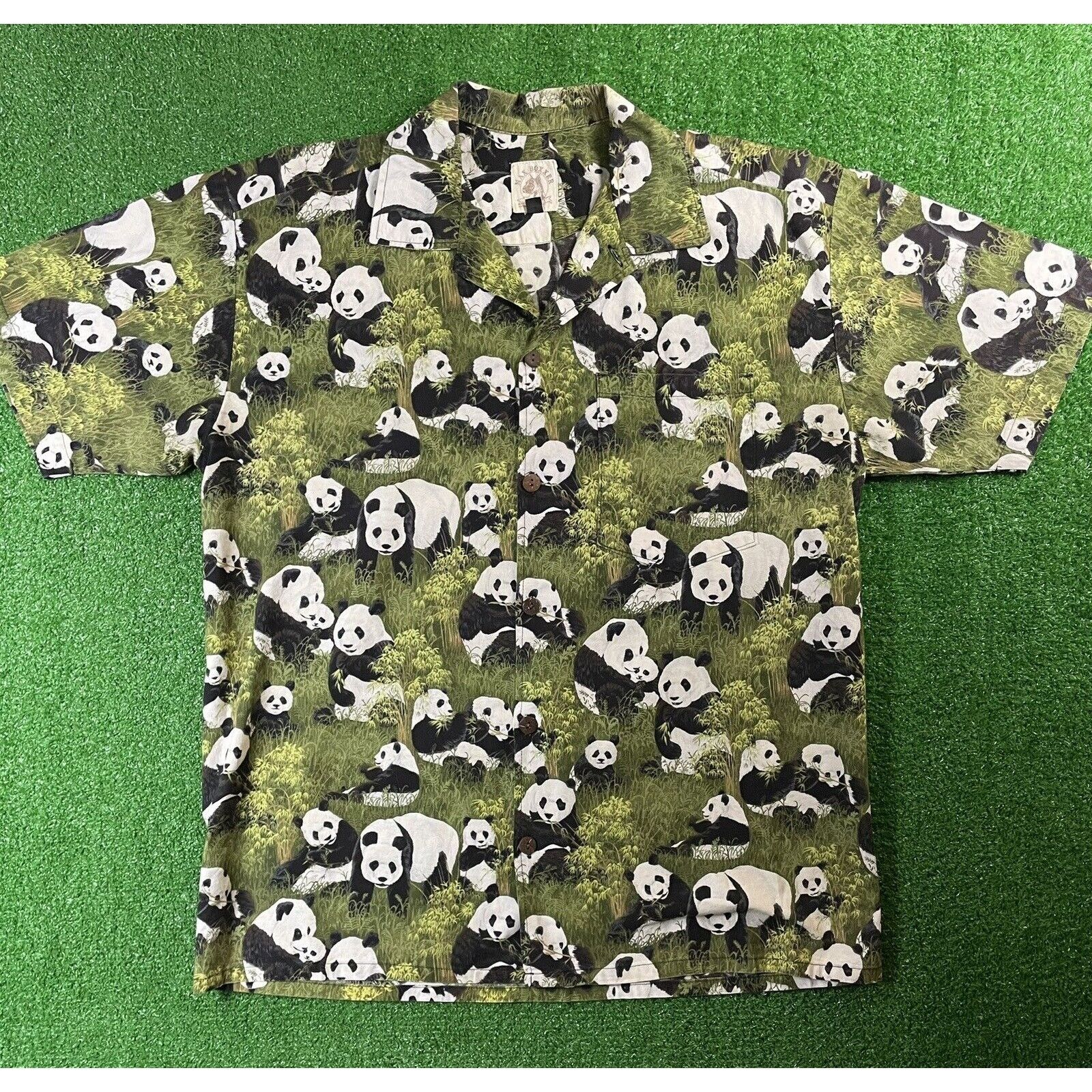 Vintage Vintage Short Sleeve Button Green Medium Panda AOP Shirt Size US M / EU 48-50 / 2 - 2 Thumbnail
