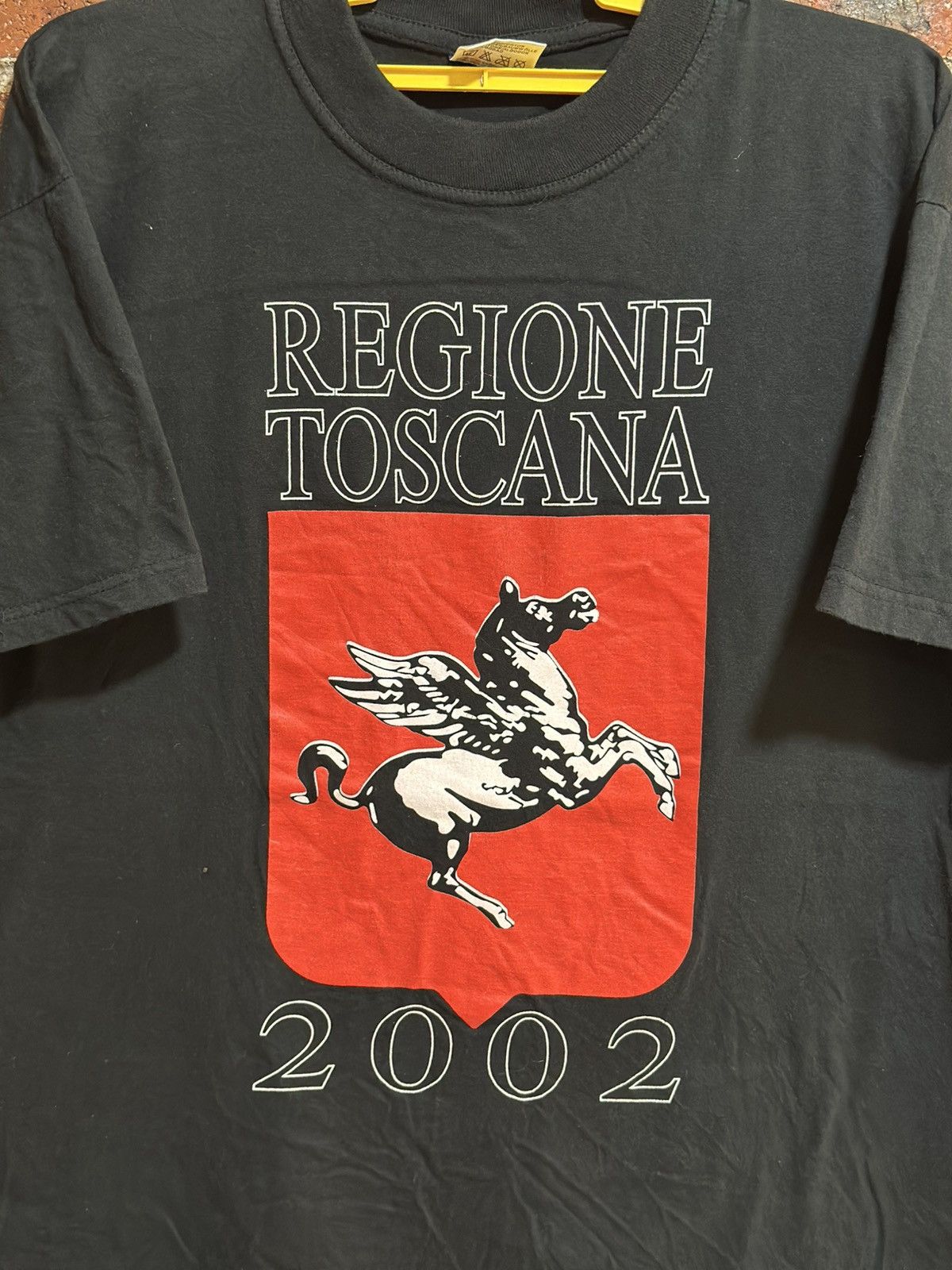 Vintage Vintage Regione Toscana 2002 Distress Tee Size US XL / EU 56 / 4 - 2 Thumbnail