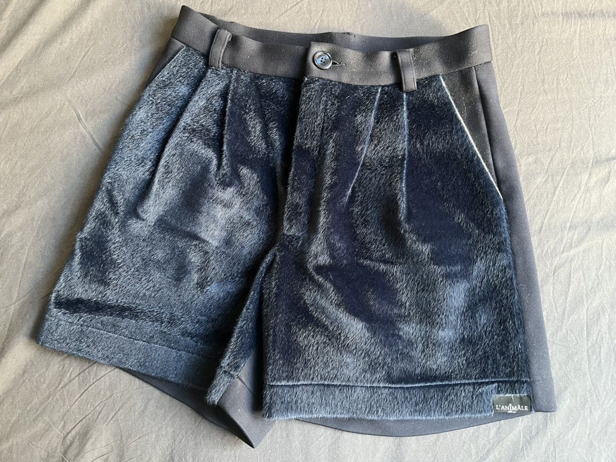 Vintage L‘animale fur shorts in steel-blue Size US 30 / EU 46 - 1 Thumbnail