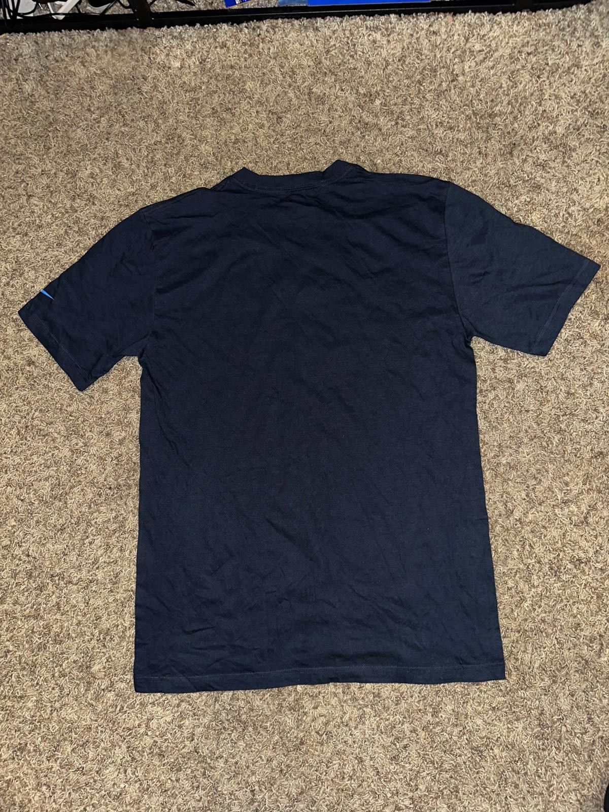 Nike Rare Vintage Nike Men’s Blue Earth Basketball Sphere T-Shirt Size US M / EU 48-50 / 2 - 7 Thumbnail