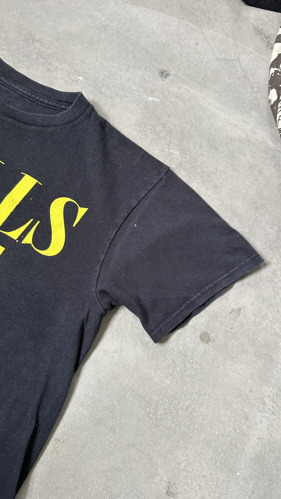 Vintage VINTAGE SMELLS LIKE TEEN SLUTS NIRVANA TEE Size US M / EU 48-50 / 2 - 3 Thumbnail
