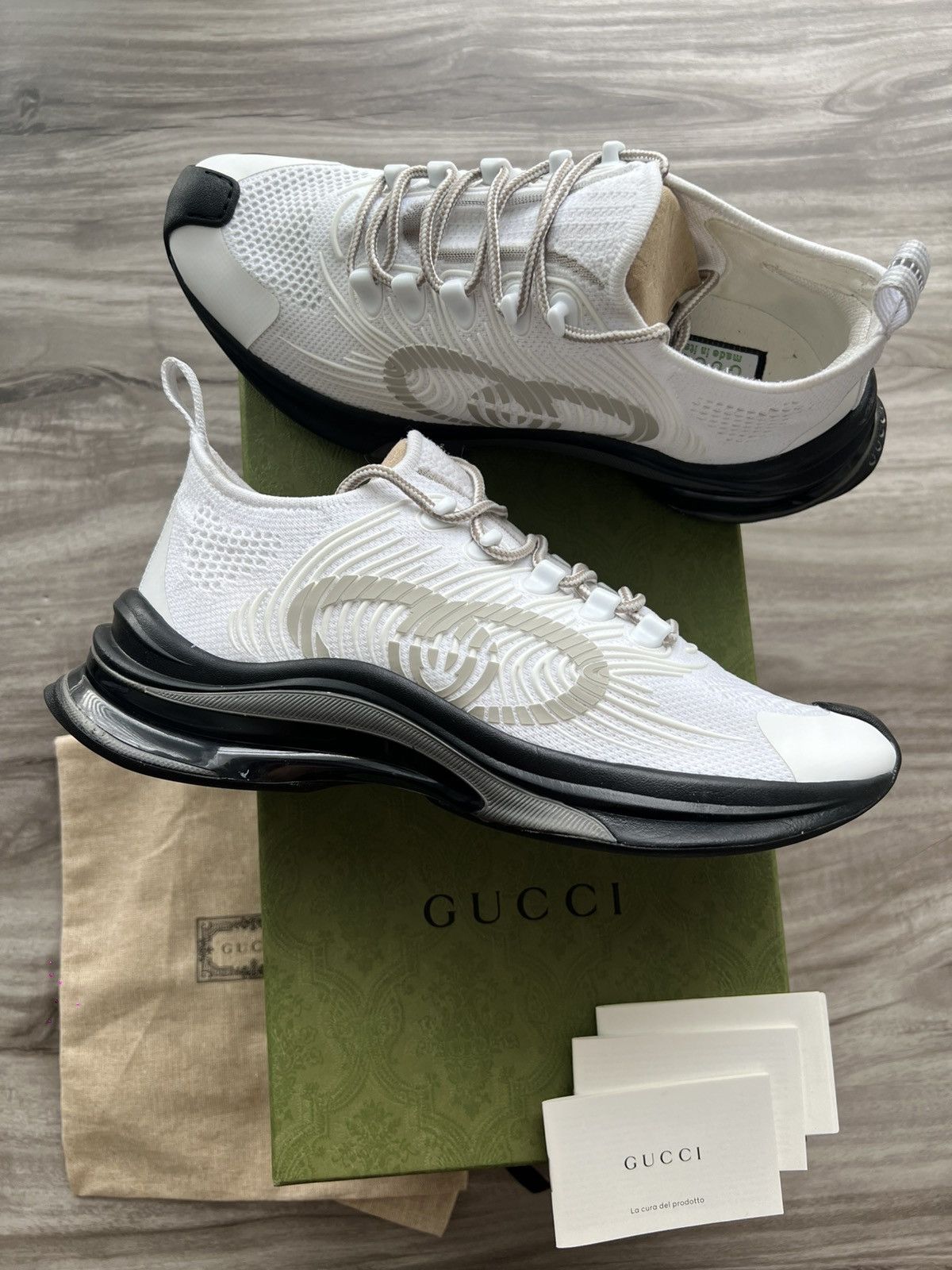 GUCCI Runner Sneaker WORN ONCE Size 8.5 Men’s/ 10 Women’s