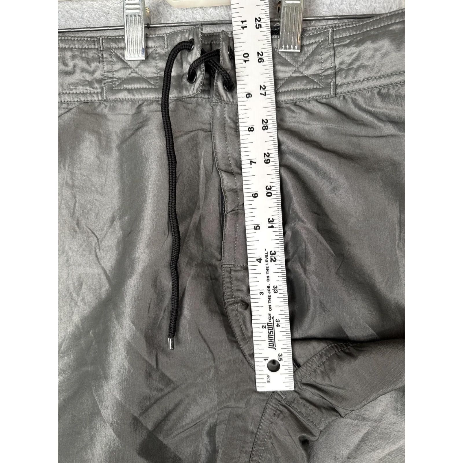 The North Face The North Face Shorts Mens 34 Gray Nylon Quick Dry 9 Inseam Bermuda Casual Outdoor Summer Pockets Drawstring Mens Size US 34 / EU 50 - 7 Thumbnail
