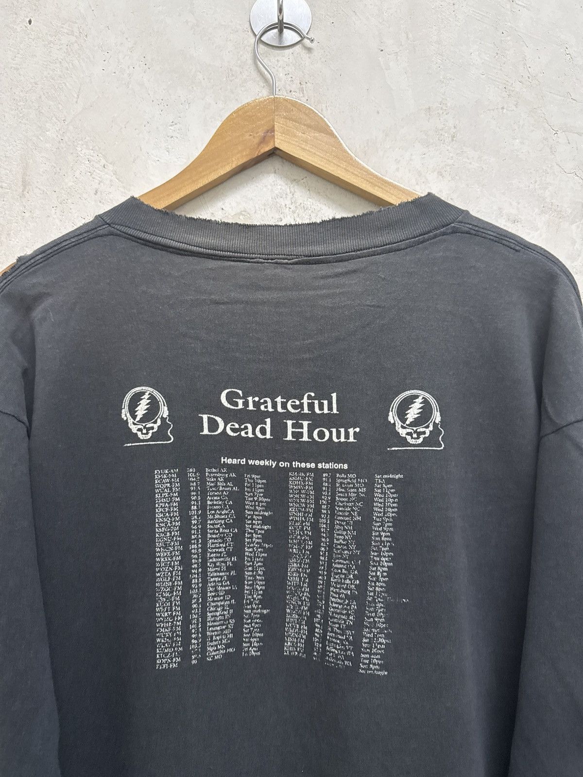Band Tees Vintage 90s Distressed Grateful Dead Hour Thrash Band Tees Size US M / EU 48-50 / 2 - 5 Thumbnail