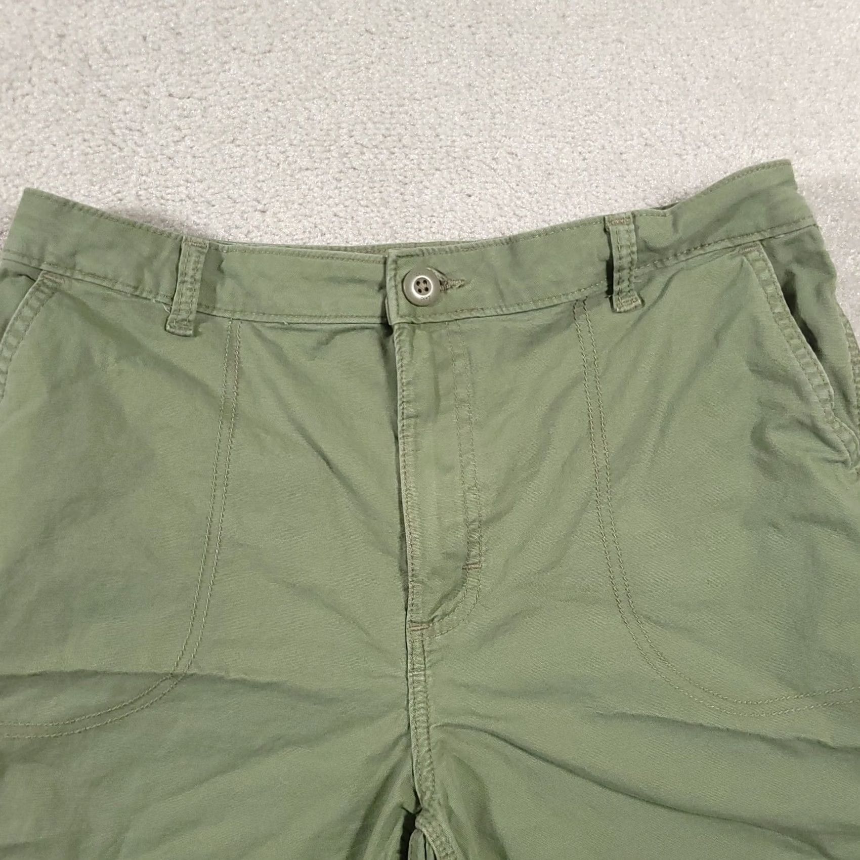 Lee Lee Regular Fit Dungaree Shorts Women’s 12 Green Heritage High Rise Casual Solid Green 12 Womens Regular Shorts Lee Size 34" / US 12 / IT 48 - 3 Thumbnail