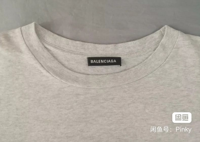 Balenciaga Balenciaga Short Sleeve T-Shirt, Almost New, Grey Lock扣 Le Size US XXS / EU 40 - 3 Thumbnail