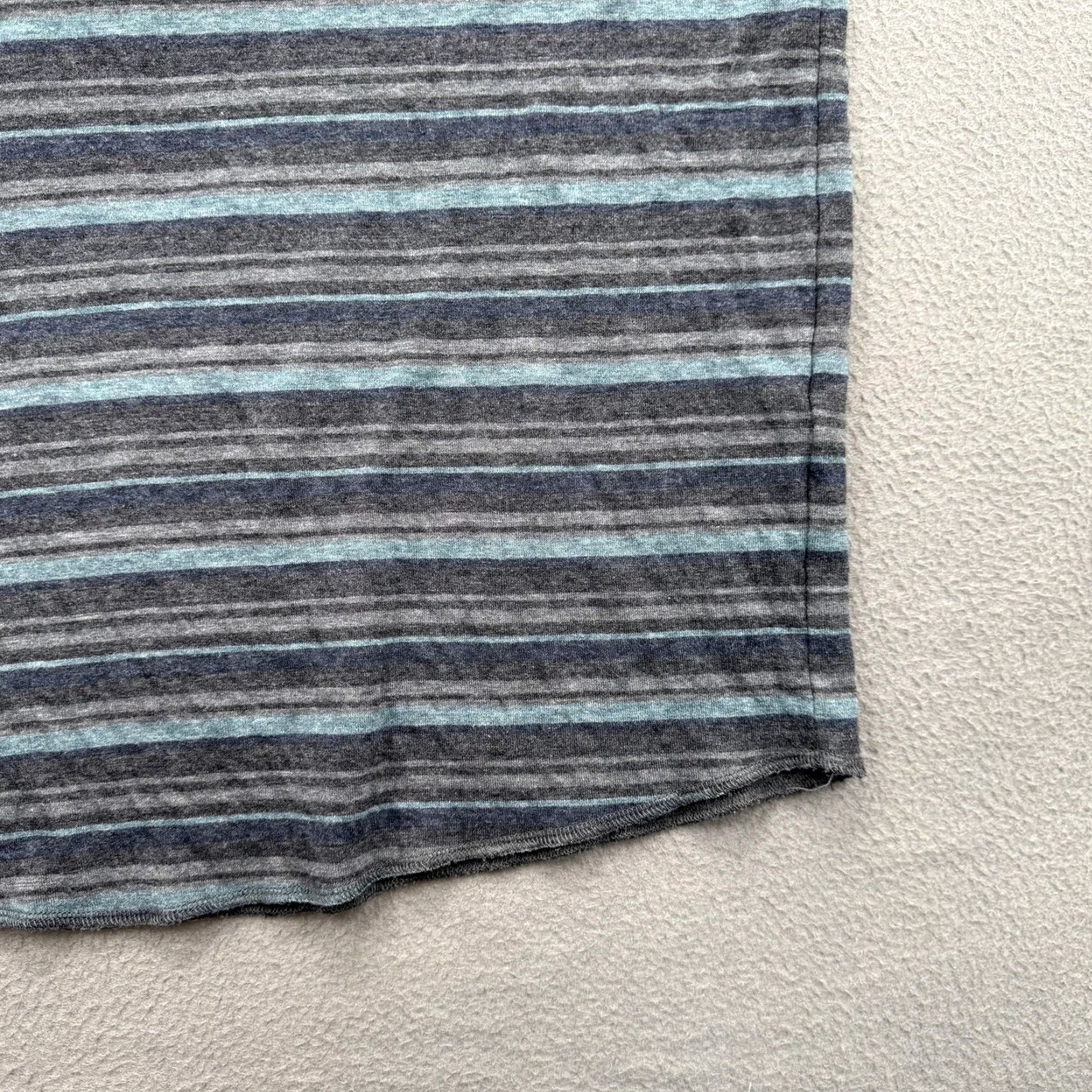 Marine Layer Marine Layer Shirt Mens M Gray Blue Striped Long Sleeve Henley Modal Soft Shirt Size US M / EU 48-50 / 2 - 7 Thumbnail