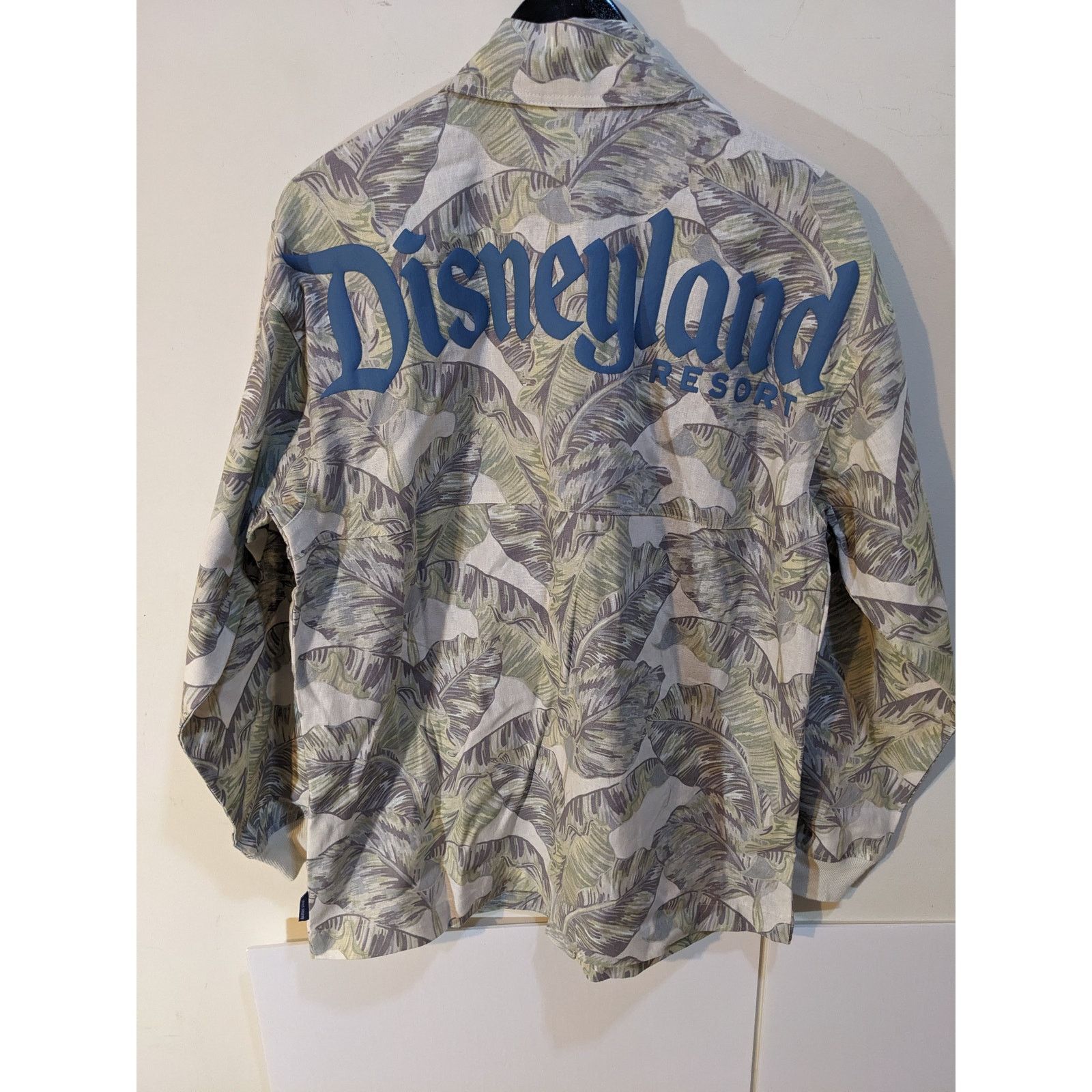 Disney Disneyland Resort Linen Blend Palm Trees Floral Button Sz S Size US S / EU 44-46 / 1 - 1 Thumbnail