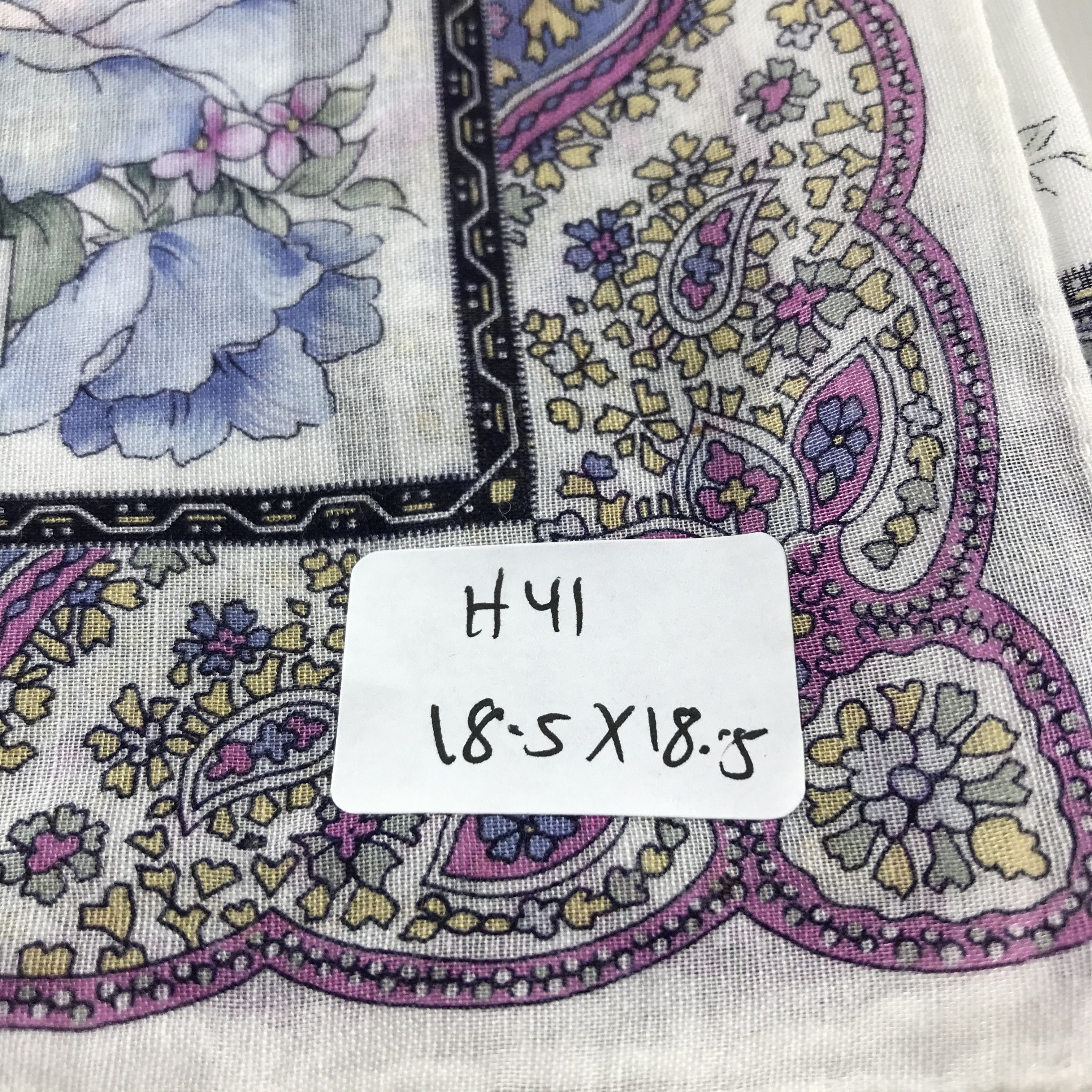 Yves Saint Laurent Yves Saint Laurent Handkerchief Neckerchief Bandana H41 Size ONE SIZE - 7 Thumbnail