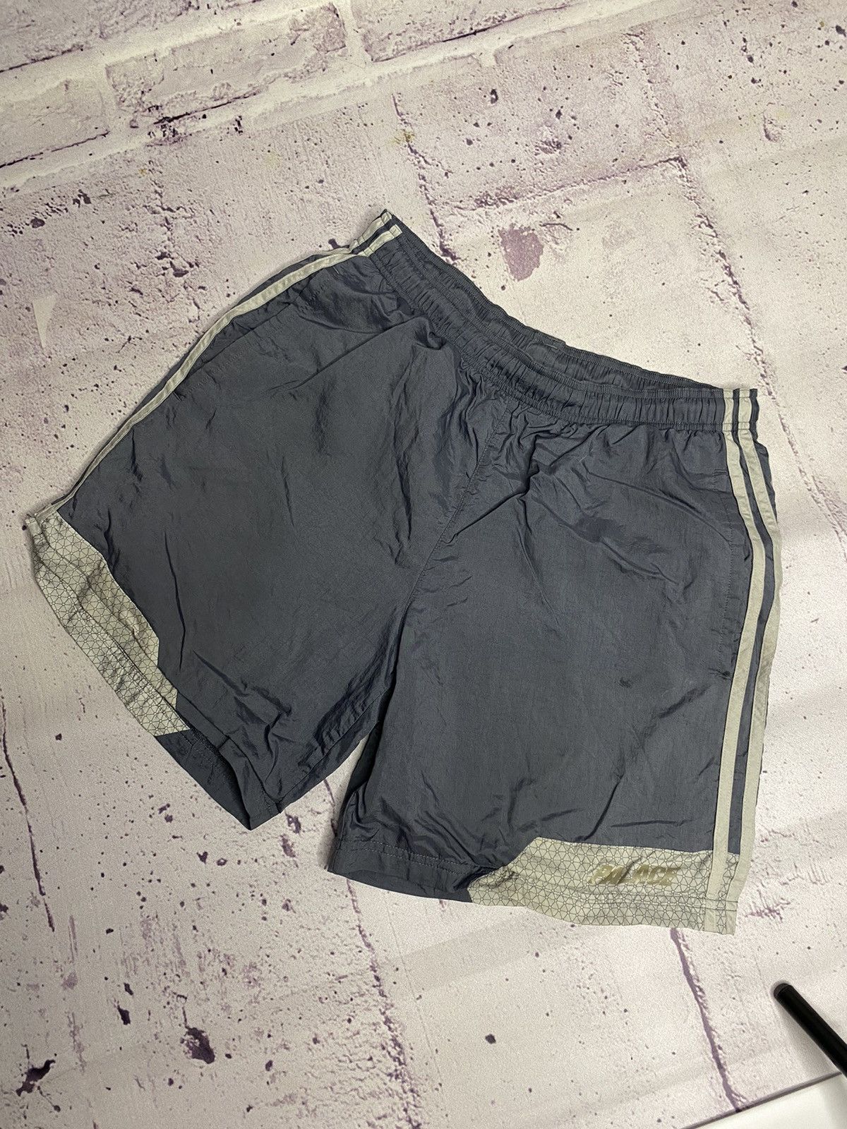 [中古] 16SS ADIDAS x PALACE TRACK SHORTS Adidas × Palace adidas Originals x Palace Nylon Shorts | Grailed