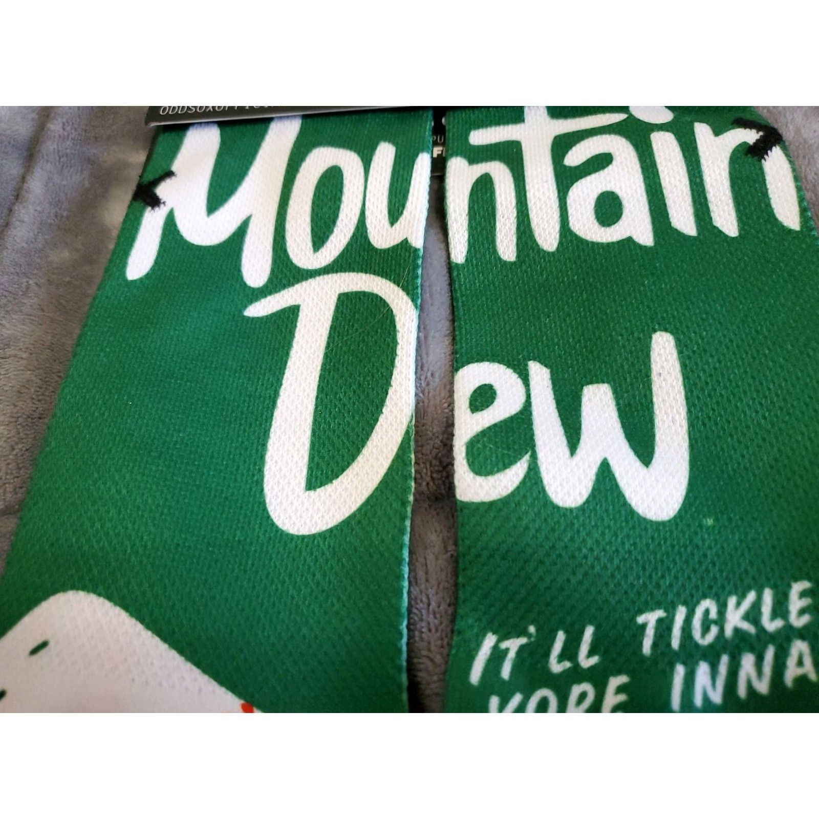 Logo 7 VINTAGE Mountain Dew Odd Sox Crew Socks 6-13 Men Green White Red Logo 90s/Retro Mens Size ONE SIZE - 3 Thumbnail