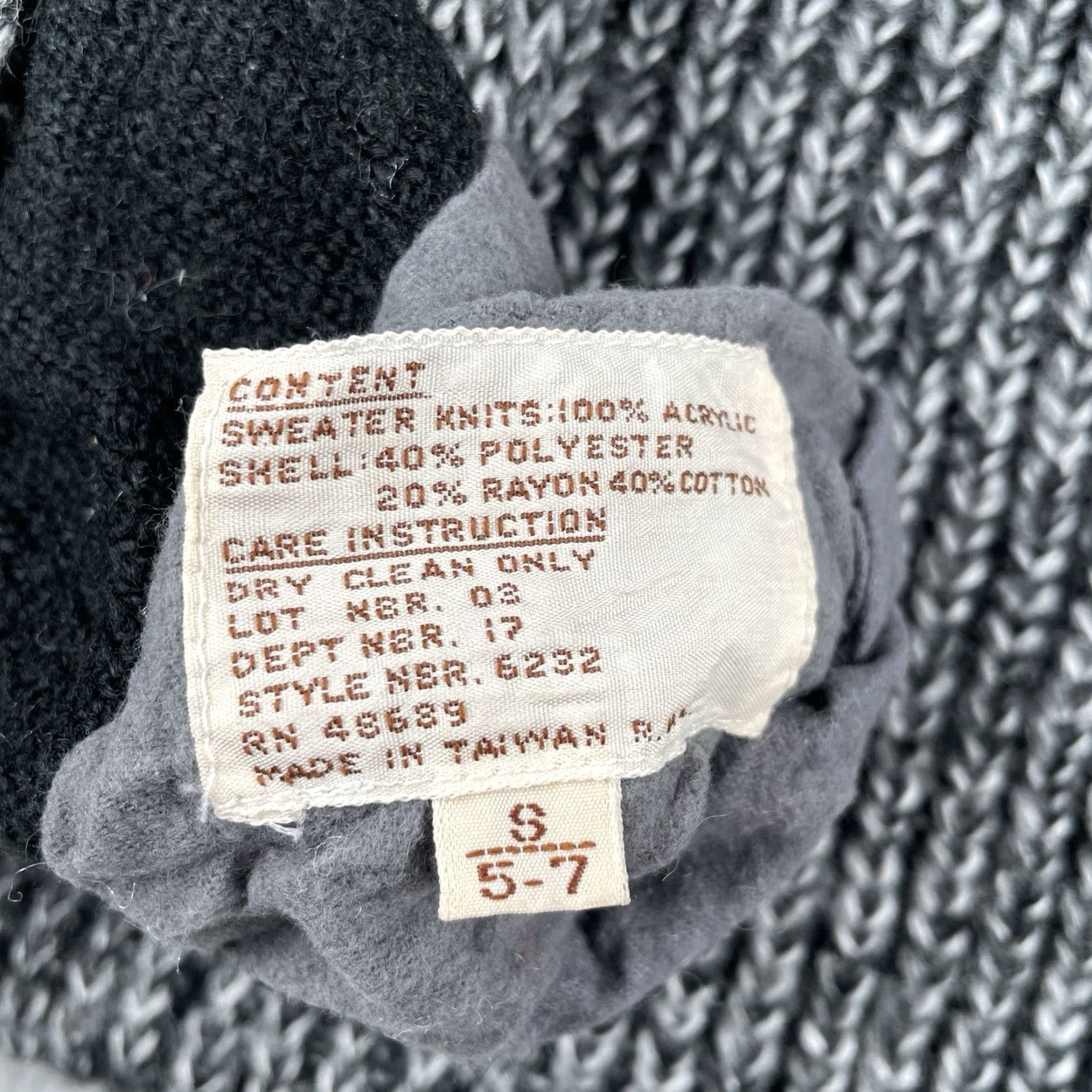 Vintage VINTAGE Reversible Bomber Jacket Gray Women’s Small 4 Pocket Mid-Length Lining Acrylic 90s 80s Retro Warm Cozy City Women UTF Size S / US 4 / IT 40 - 7 Thumbnail