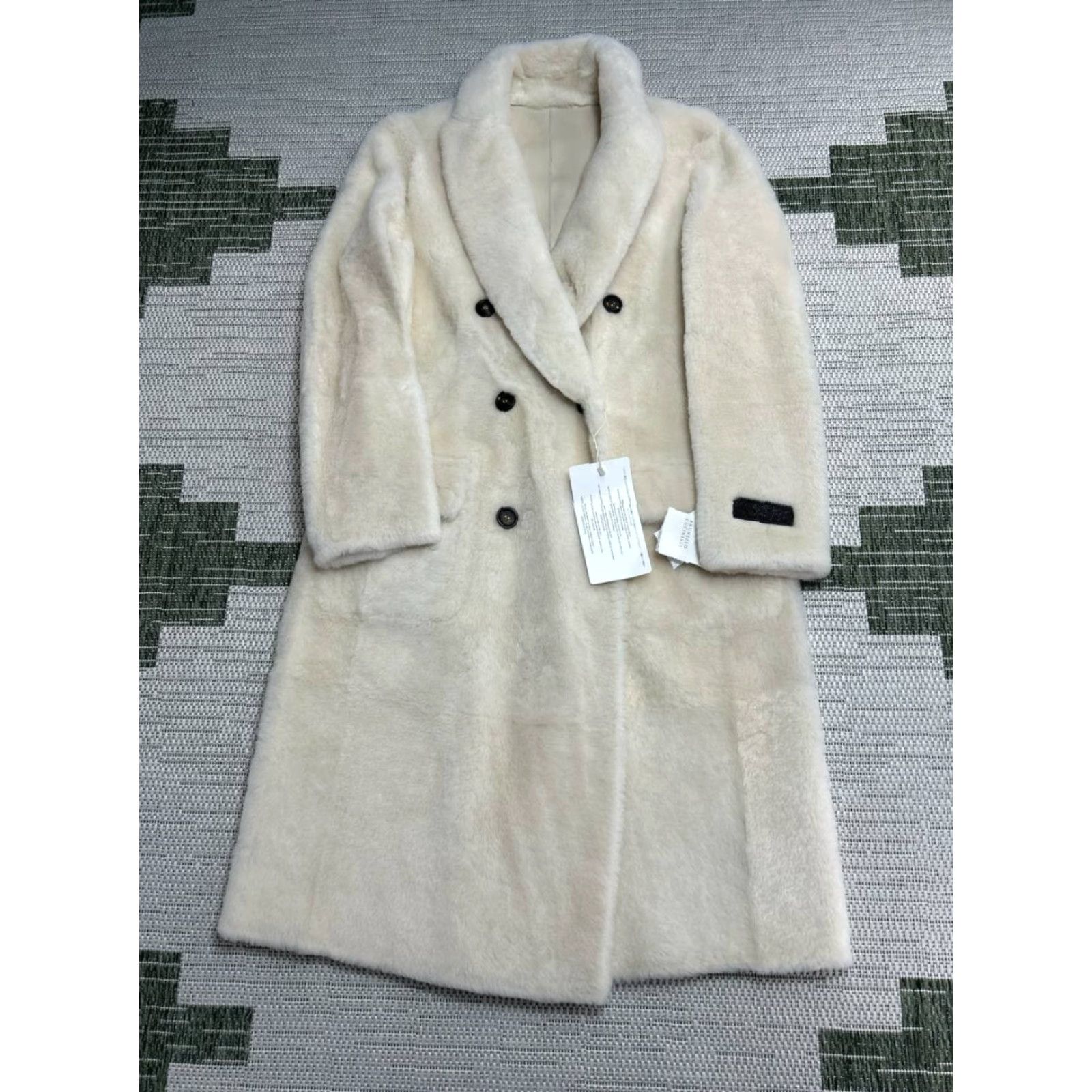 Brunello Cucinelli Brunello Cucinelli Reversible Shearling Coat Womens Beige Long Coat Regular Size One Size Size ONE SIZE - 3 Thumbnail