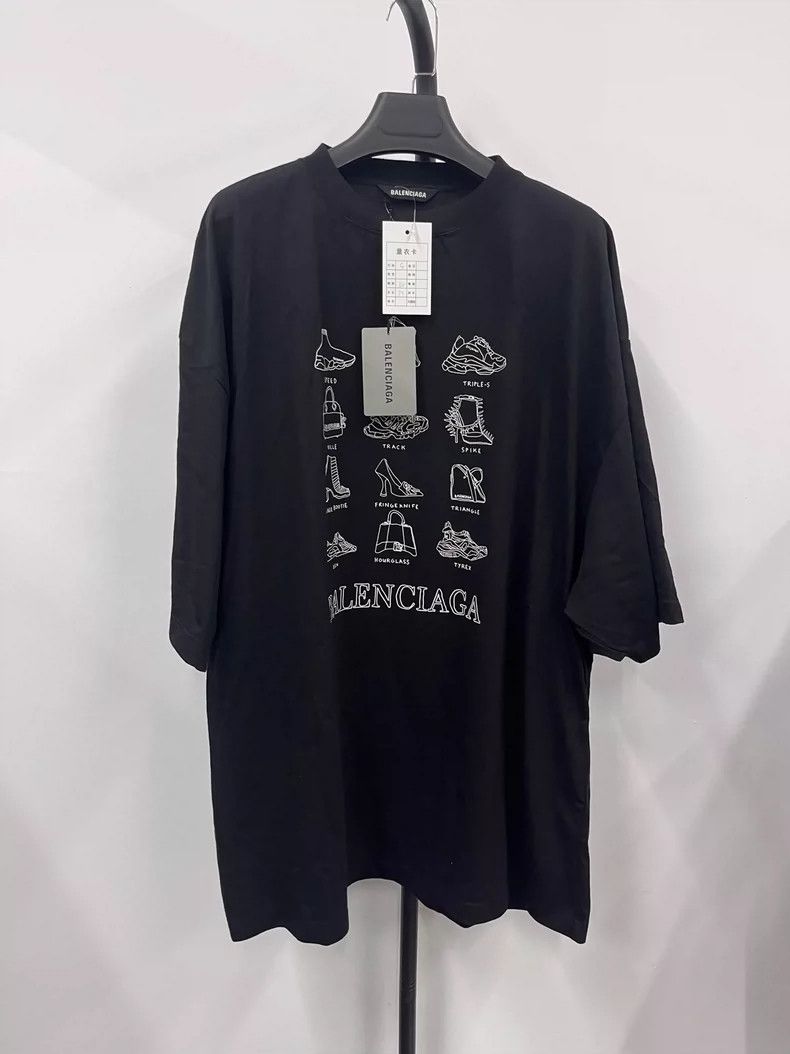 Balenciaga Balenciaga Casual printed oversized short sleeve T-shirt Size US S / EU 44-46 / 1 - 1 Thumbnail
